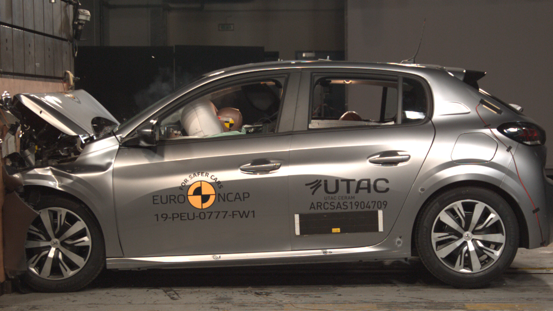 Euro NCAP Crash Tests New BMW 1- And 3-Series, Peugeot 208 And Jeep Cherokee