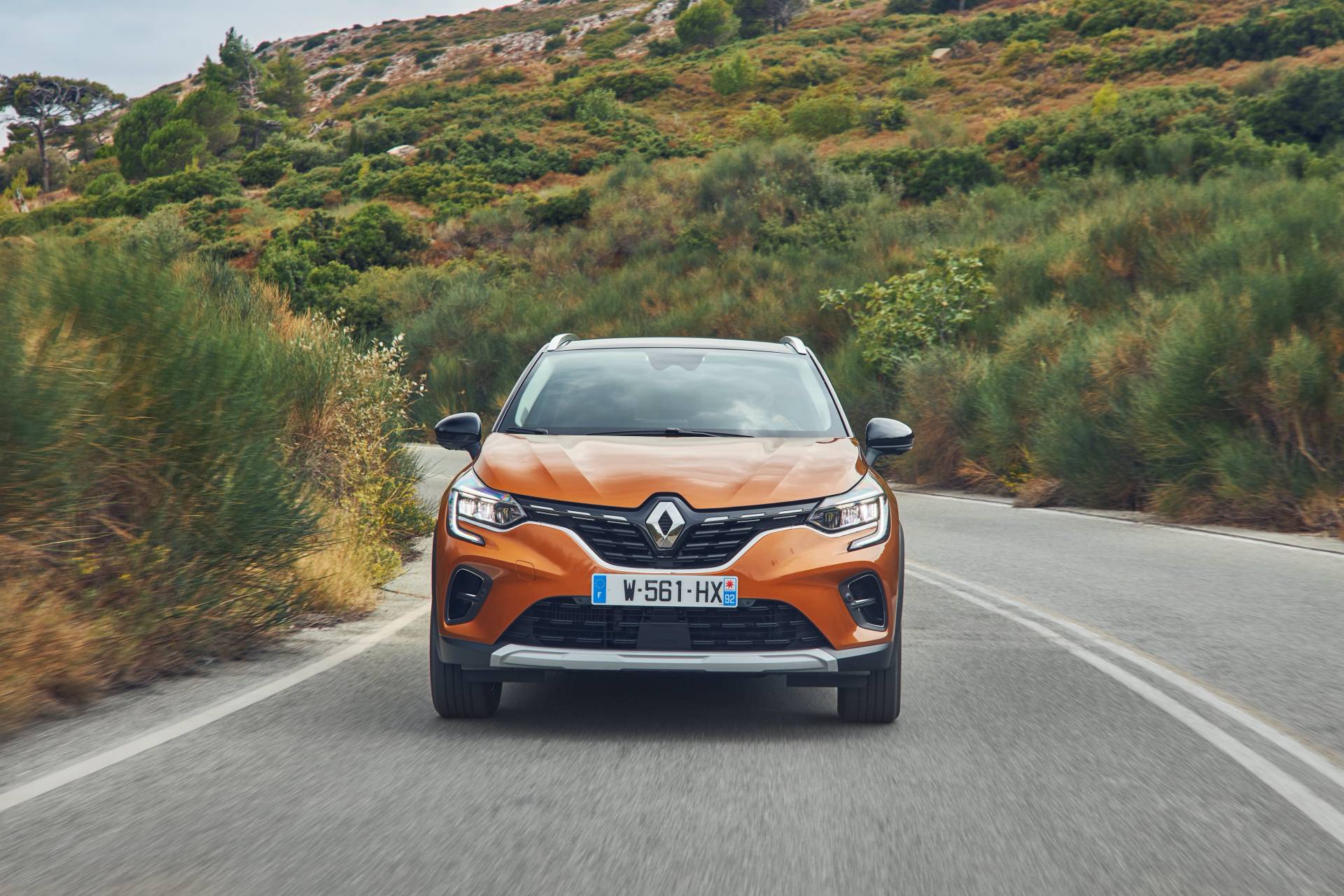 2020 Renault Captur Vies For European Supremacy, Stars In Huge Gallery