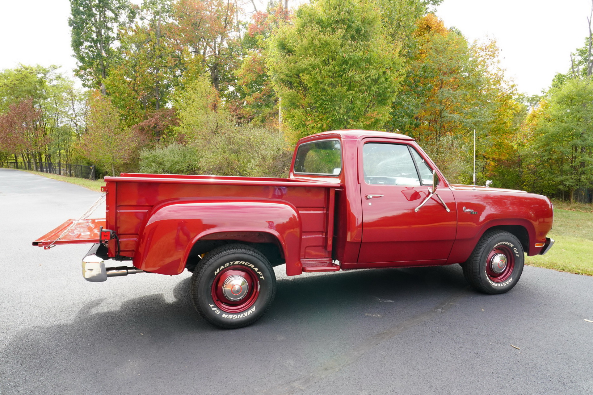1979 Dodge D100 Truck Has ‘Vintage’ Written All Over It