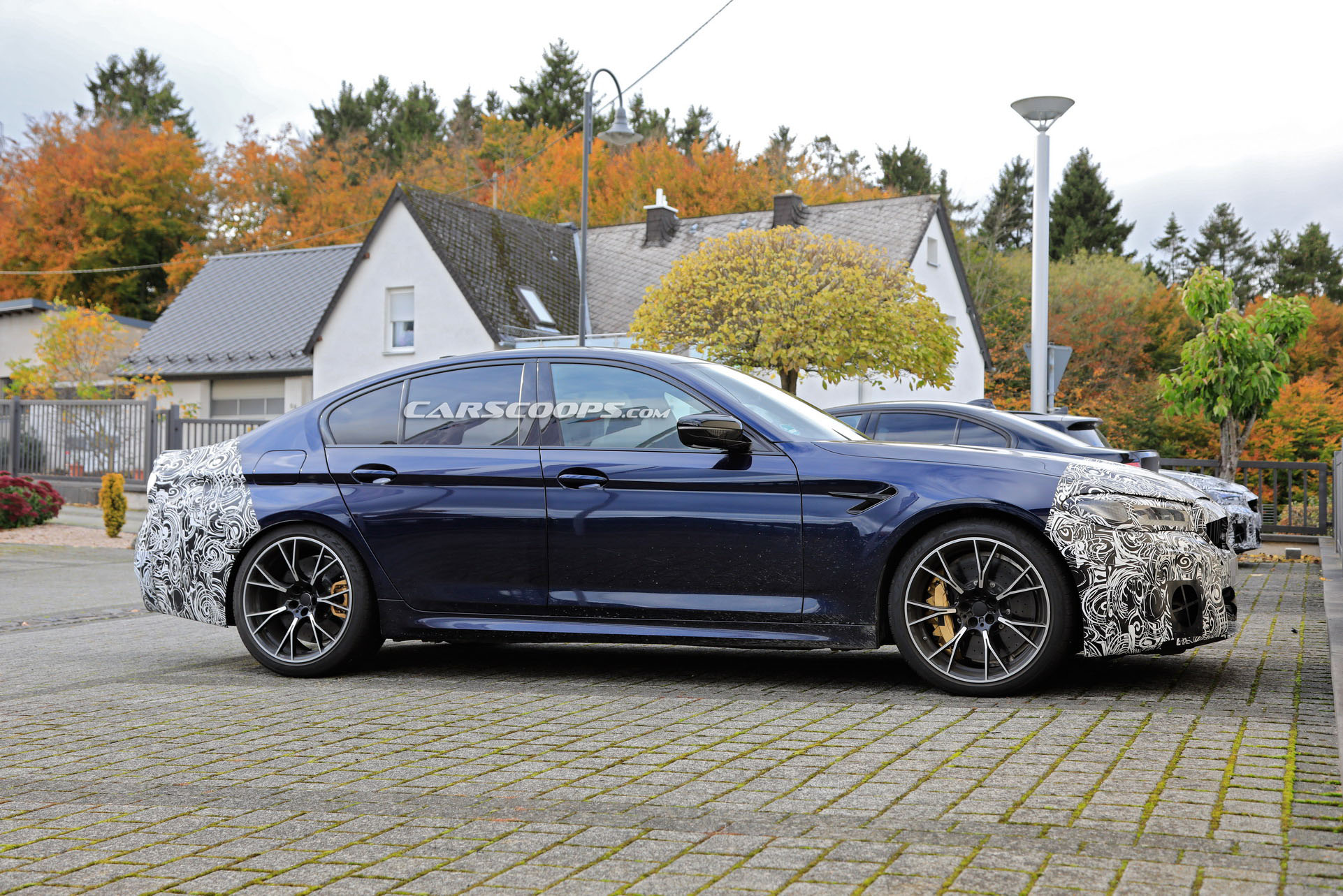 2021 BMW M5 Facelift Spied Right Next To Current Model: Can You Tell The Differences?