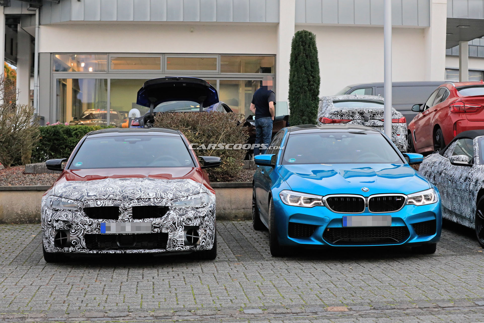 2021 BMW M5 Facelift Spied Right Next To Current Model: Can You Tell The Differences?