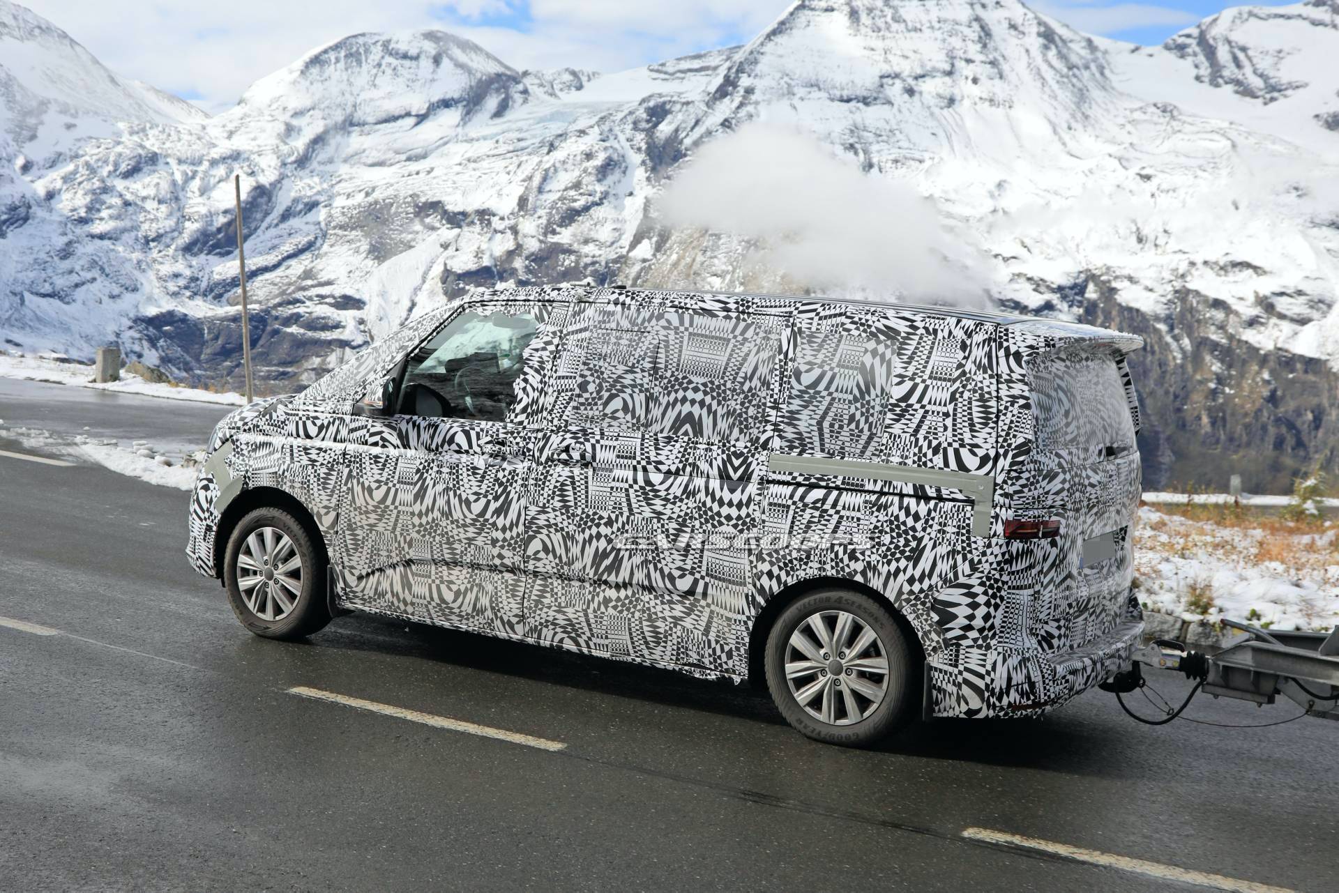 2020 VW T7 Multivan Spied, Will Reportedly Be Based On MQB Platform