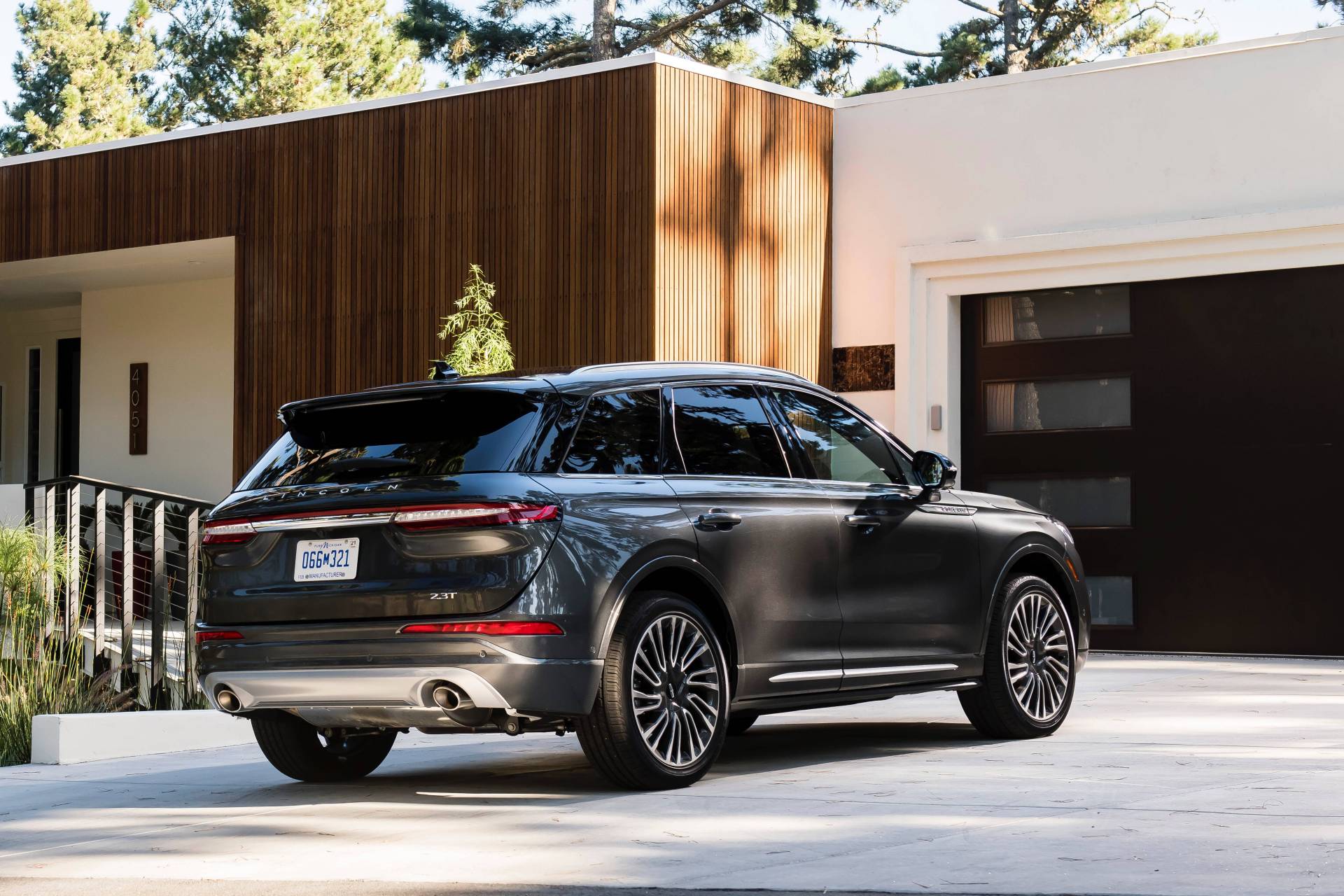 Lincoln Shows Us More Of The 2020 Corsair In 99 New Photos