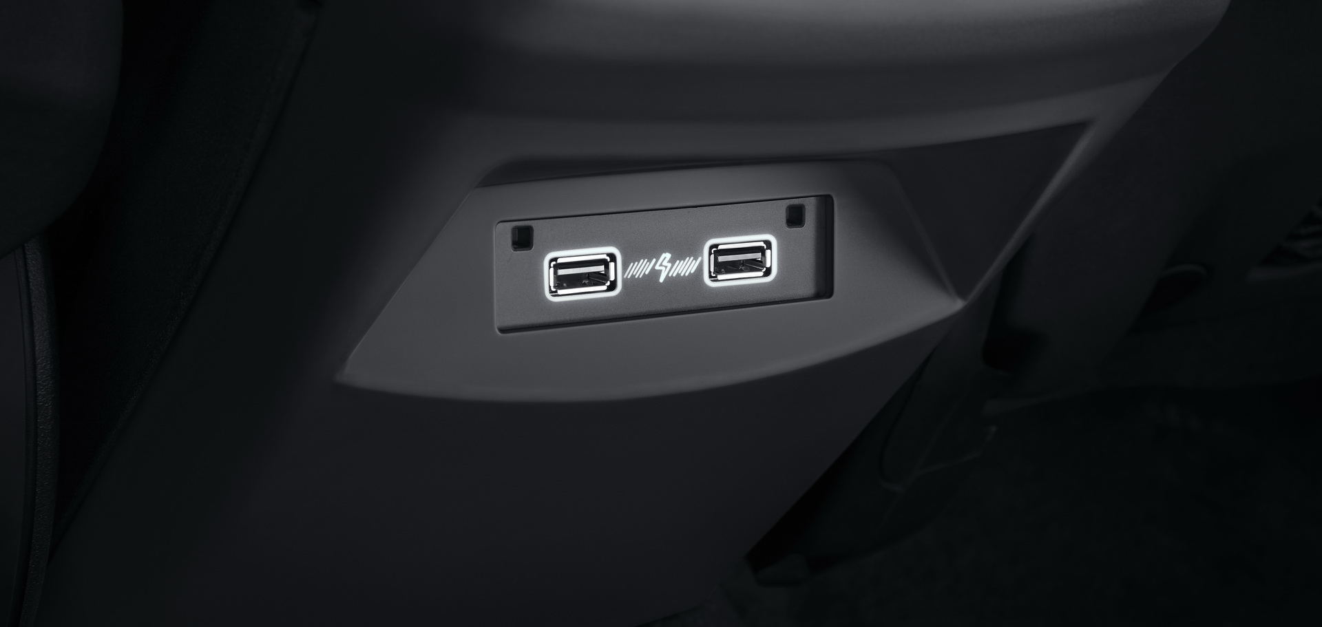 Lynk & Co Picks Amsterdam For Its European Debut Because They Don’t Like Cars There