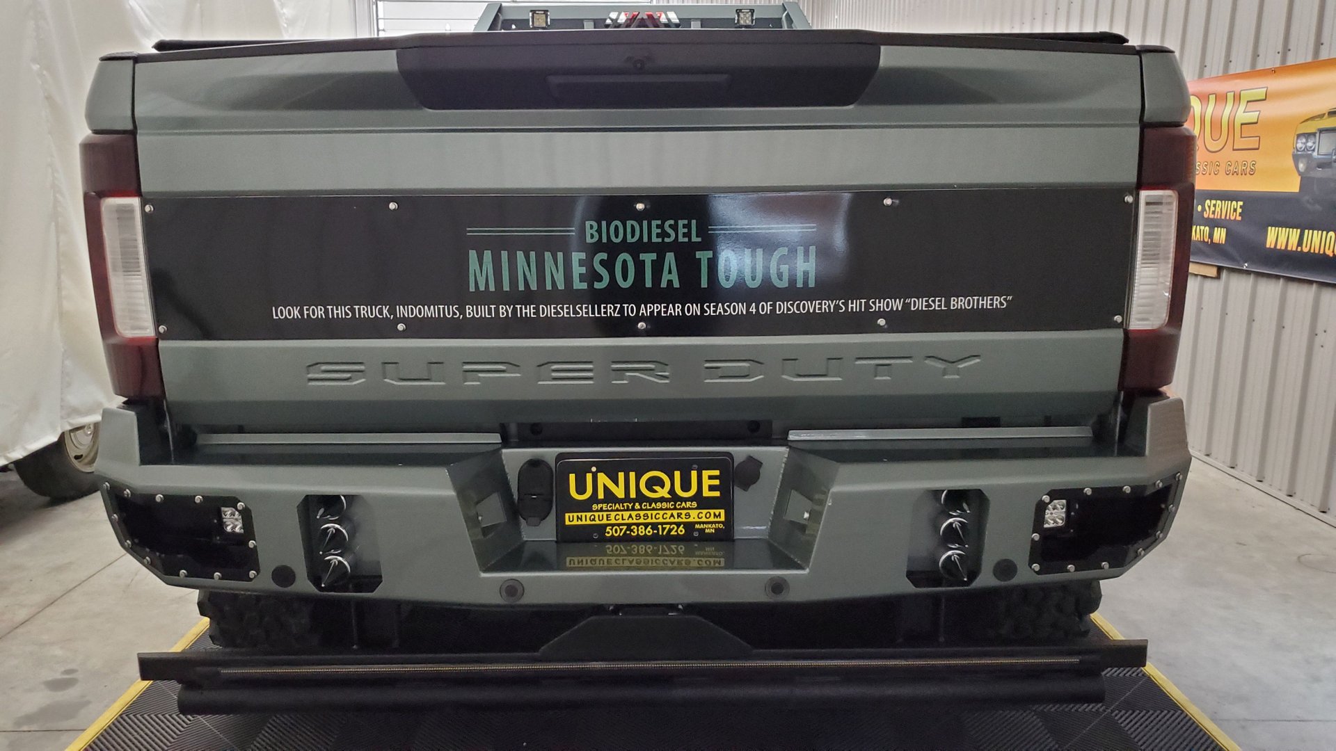 Deep Down, You Know You Want This Ford F-550 Super Duty 6×6 ‘Indomitus’