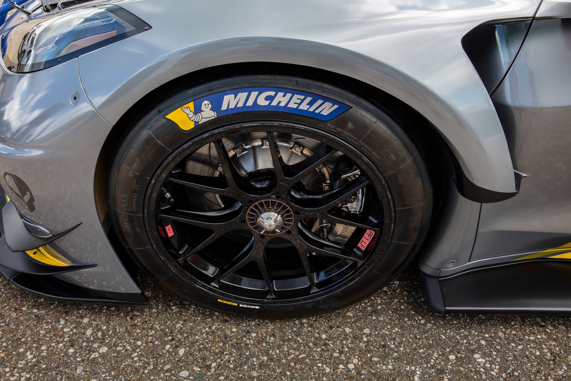 Chevrolet Confirms C8.R Will Have A 5.5-Liter Flat-Plane Crank V8