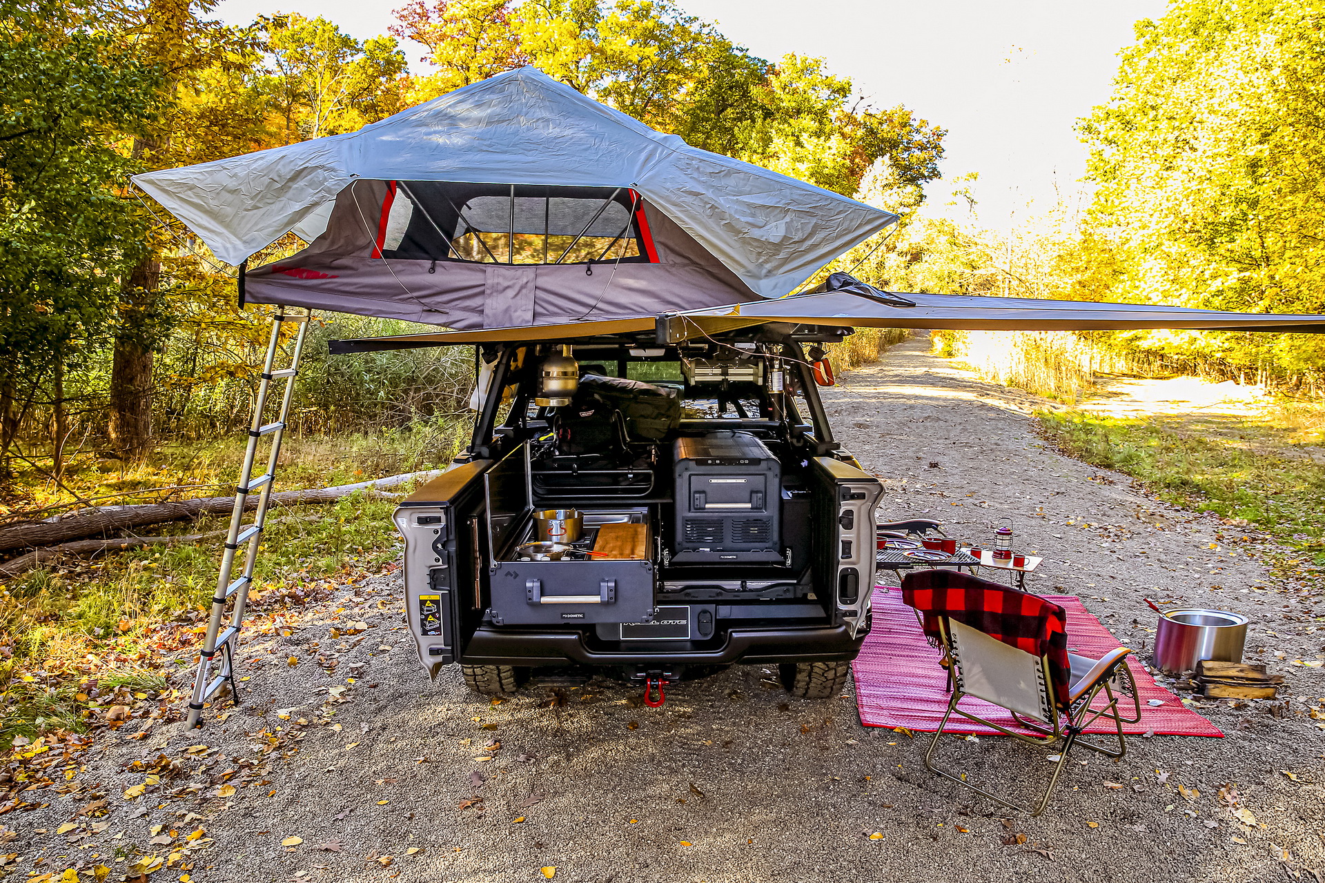 Get A SEMA Load Of Mopar’s Slammed Dodge Lowliner Restomod And RAM Truck