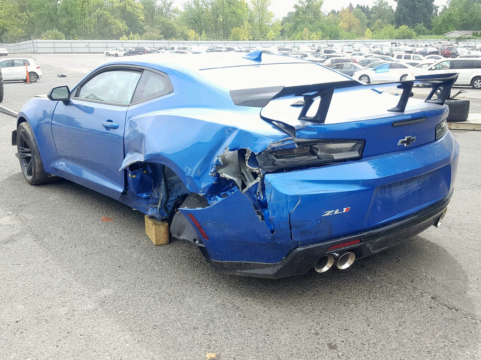 Crashed Camaro ZL1 With Less Than 50 Miles Is Pleading To Be Saved From The Grave