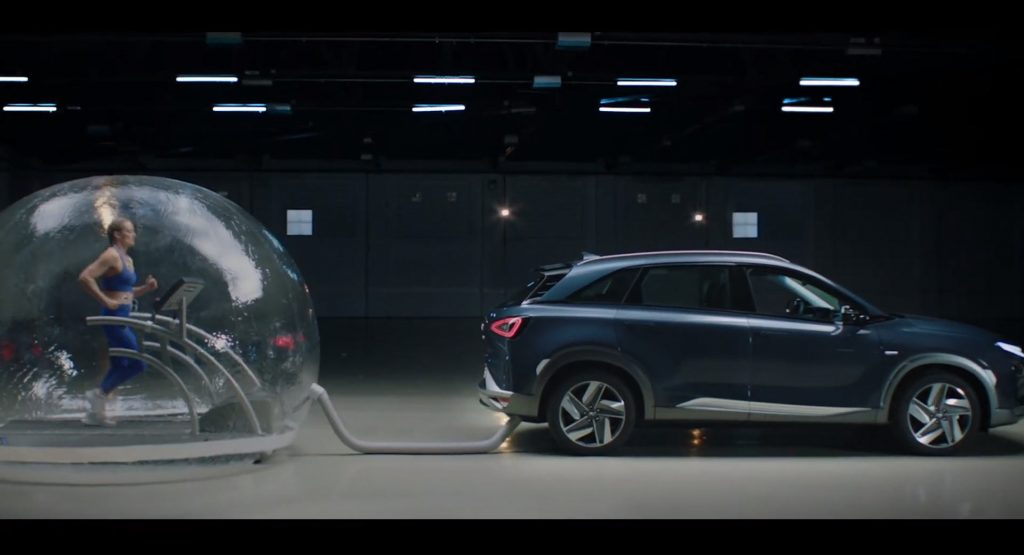 Olympic Athlete Runs In A Bubble Filled With Hyundai Nexo’s Exhaust Flow