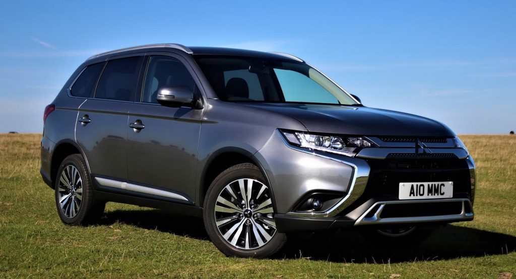  Petrol-Powered Mitsubishi Outlander Gains Updated Specs
