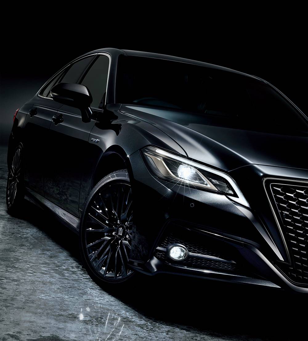 JDM Gem: Toyota Gives Crown Luxury Sedan A Mature “Sport Style” Treatment