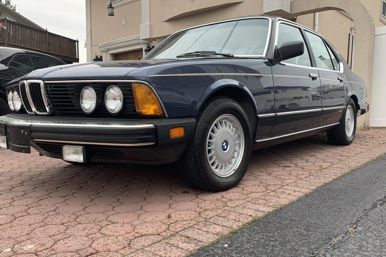 35,000-Mile 1987 BMW 735i E23 In Top Condition Will Cost You $12,000