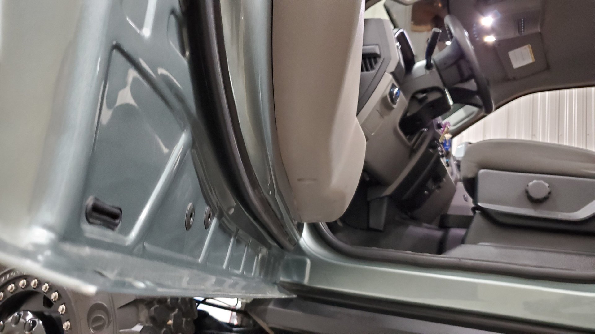 Deep Down, You Know You Want This Ford F-550 Super Duty 6×6 ‘Indomitus’