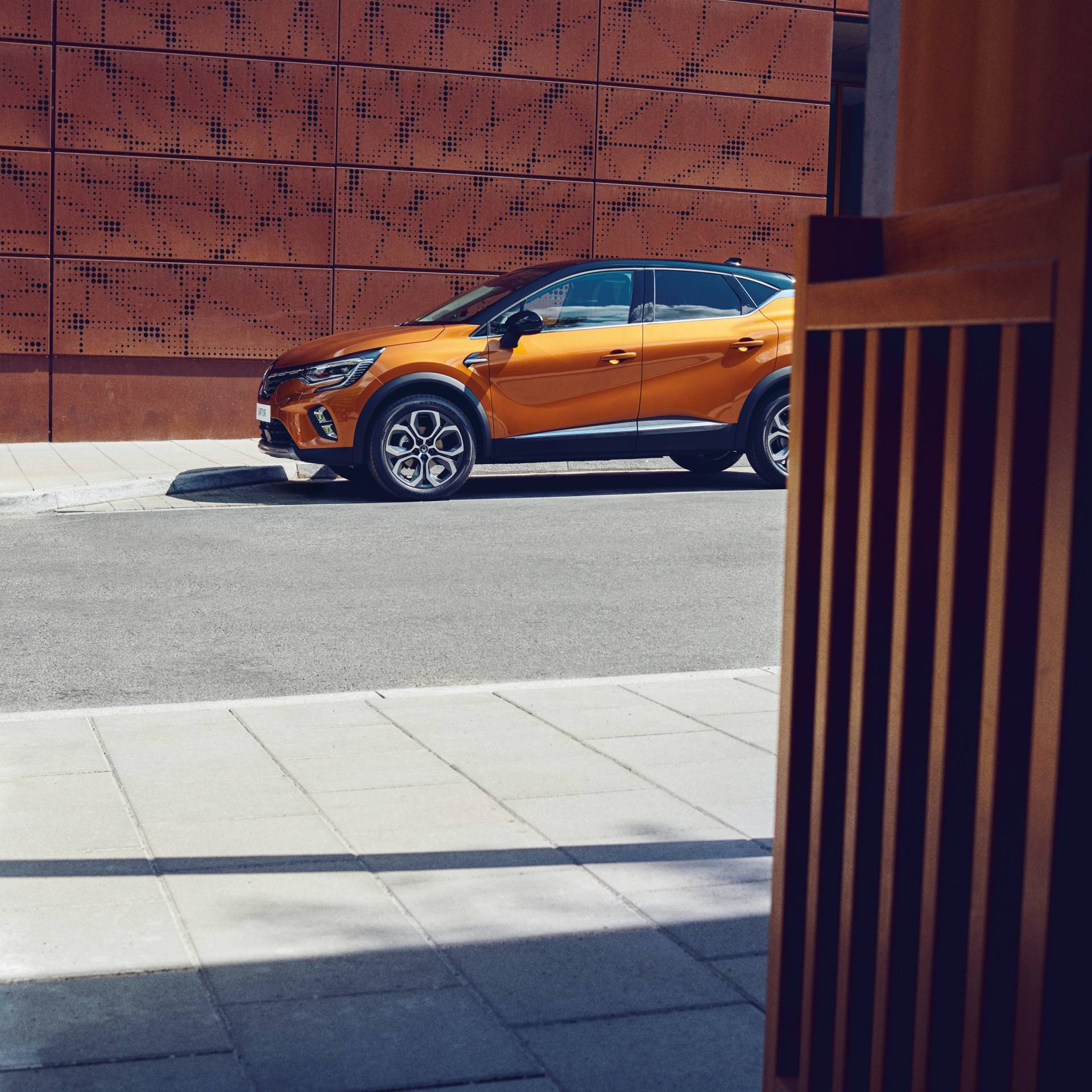 2020 Renault Captur Vies For European Supremacy, Stars In Huge Gallery