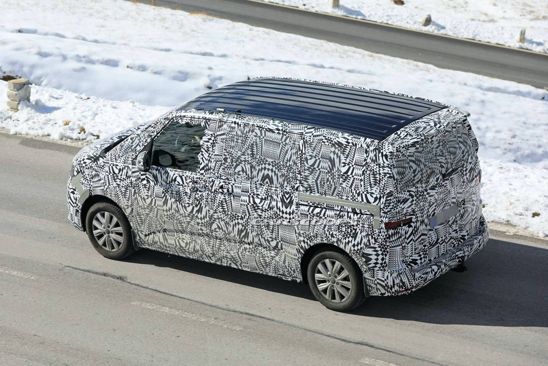 2020 VW T7 Multivan Spied, Will Reportedly Be Based On MQB Platform
