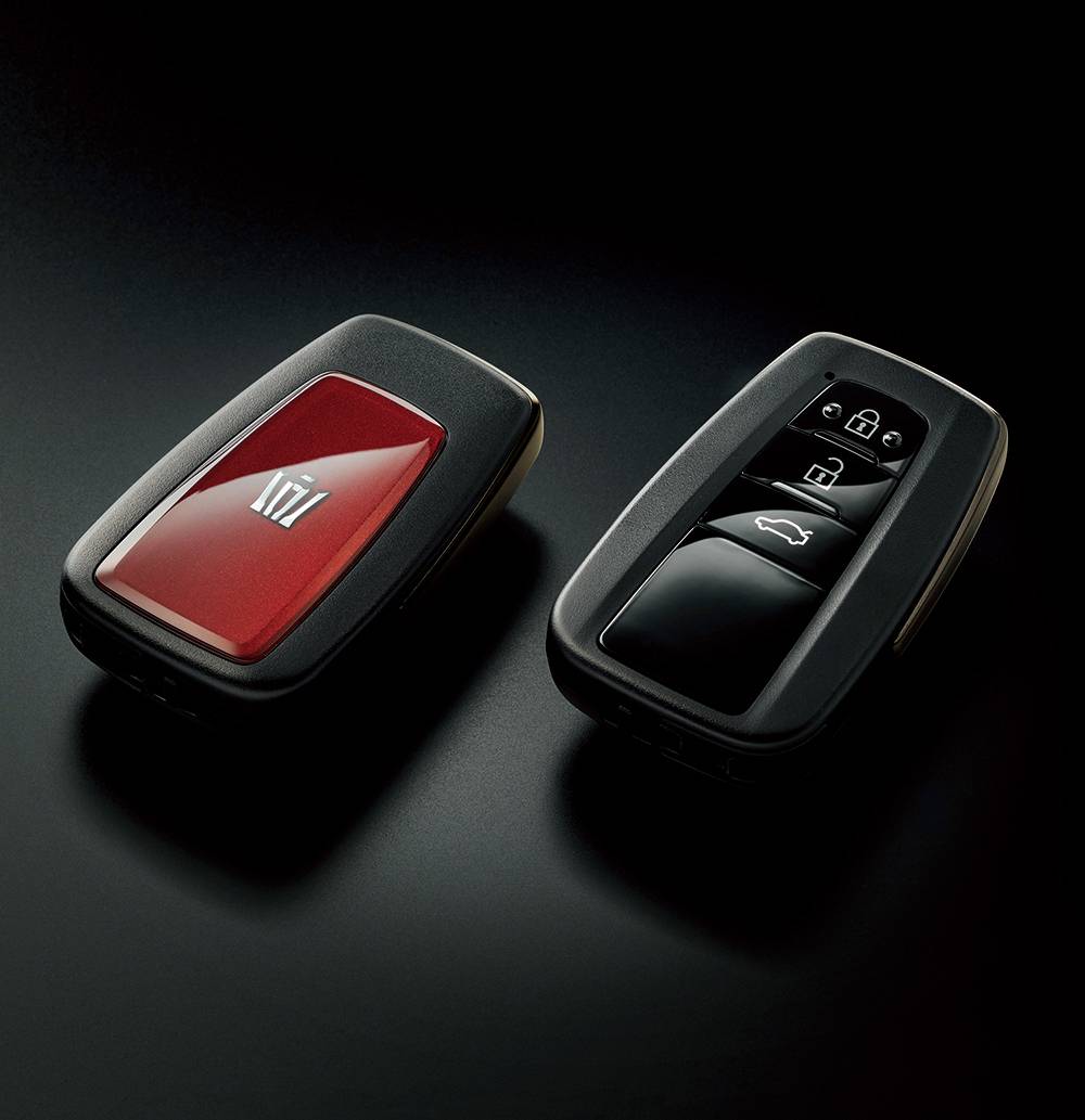 JDM Gem: Toyota Gives Crown Luxury Sedan A Mature “Sport Style” Treatment