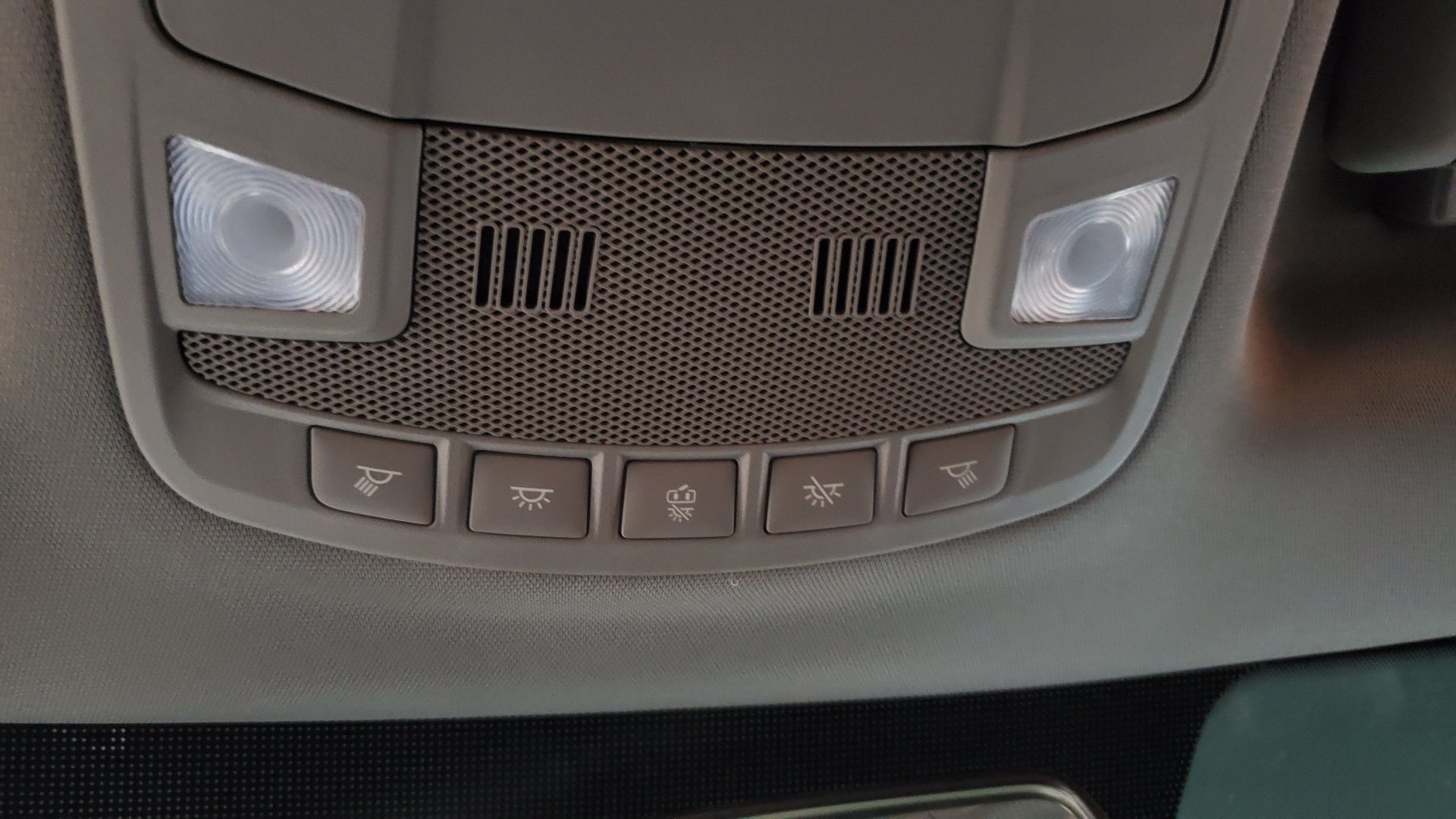 Deep Down, You Know You Want This Ford F-550 Super Duty 6×6 ‘Indomitus’