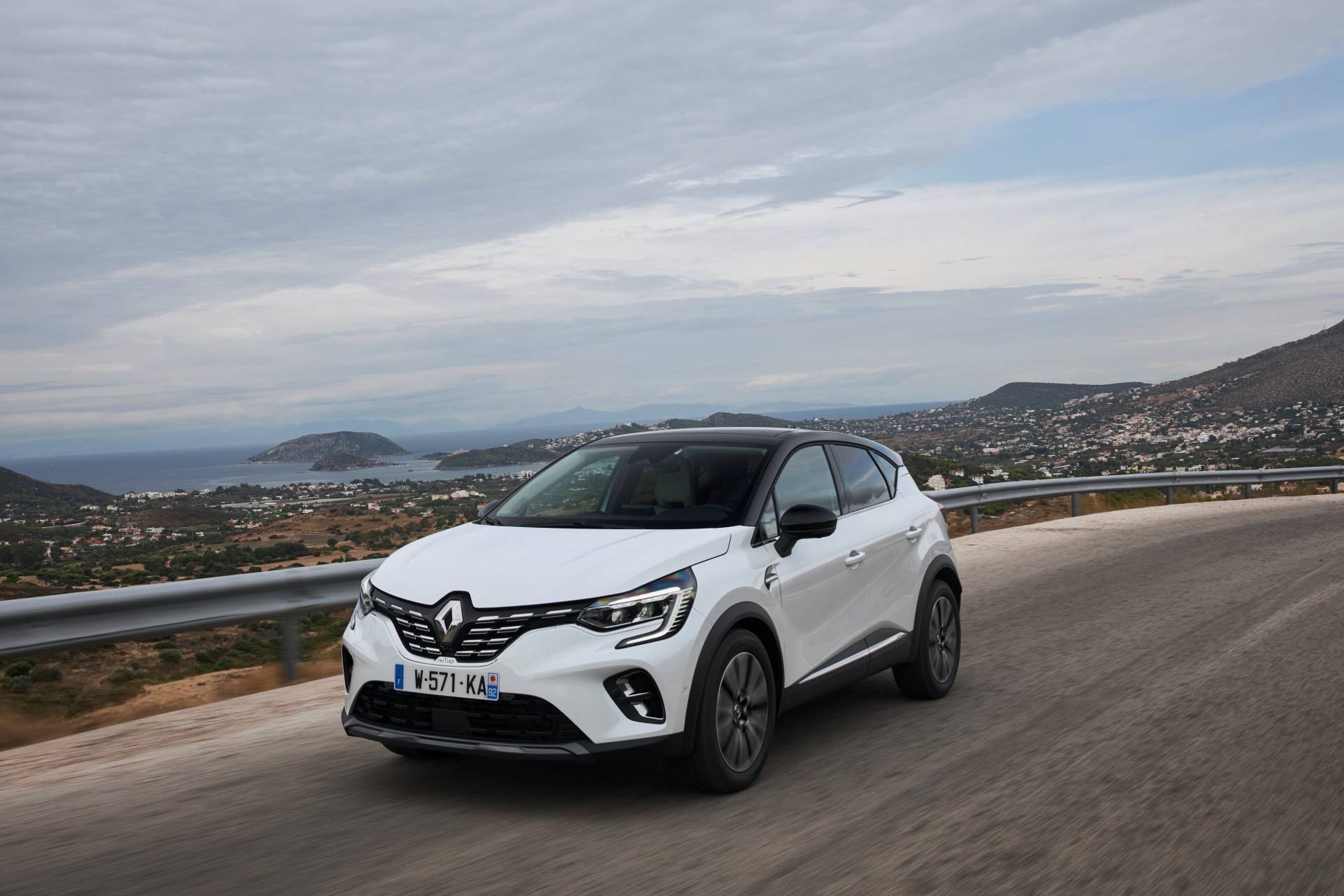 2020 Renault Captur Vies For European Supremacy, Stars In Huge Gallery
