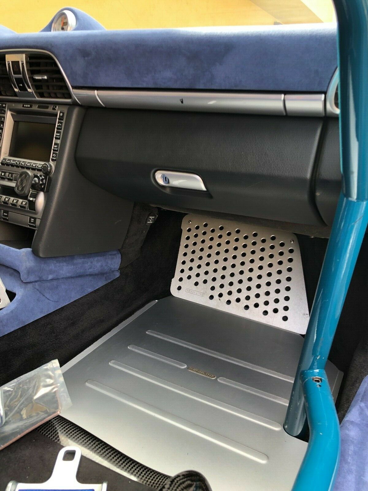 Slantnose 2008 Porsche 911 SEMA Car Sure Is An Interesting Ride