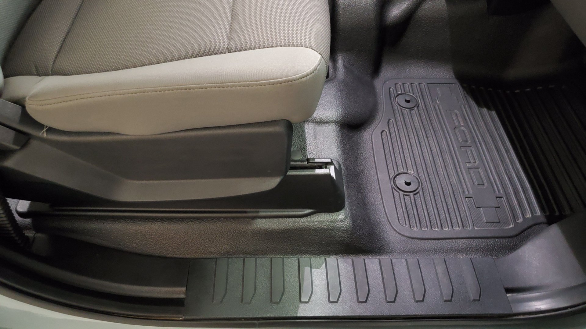 Deep Down, You Know You Want This Ford F-550 Super Duty 6×6 ‘Indomitus’