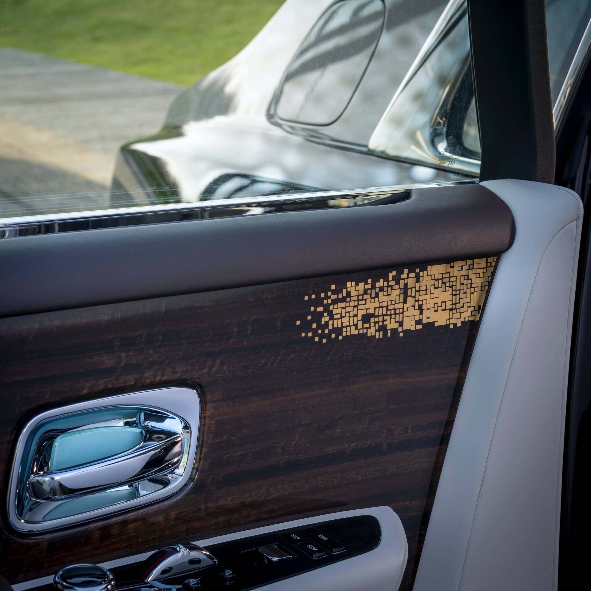 These Bespoke Phantoms Prove Rolls-Royce Has Elevated Car Making To An Art Form