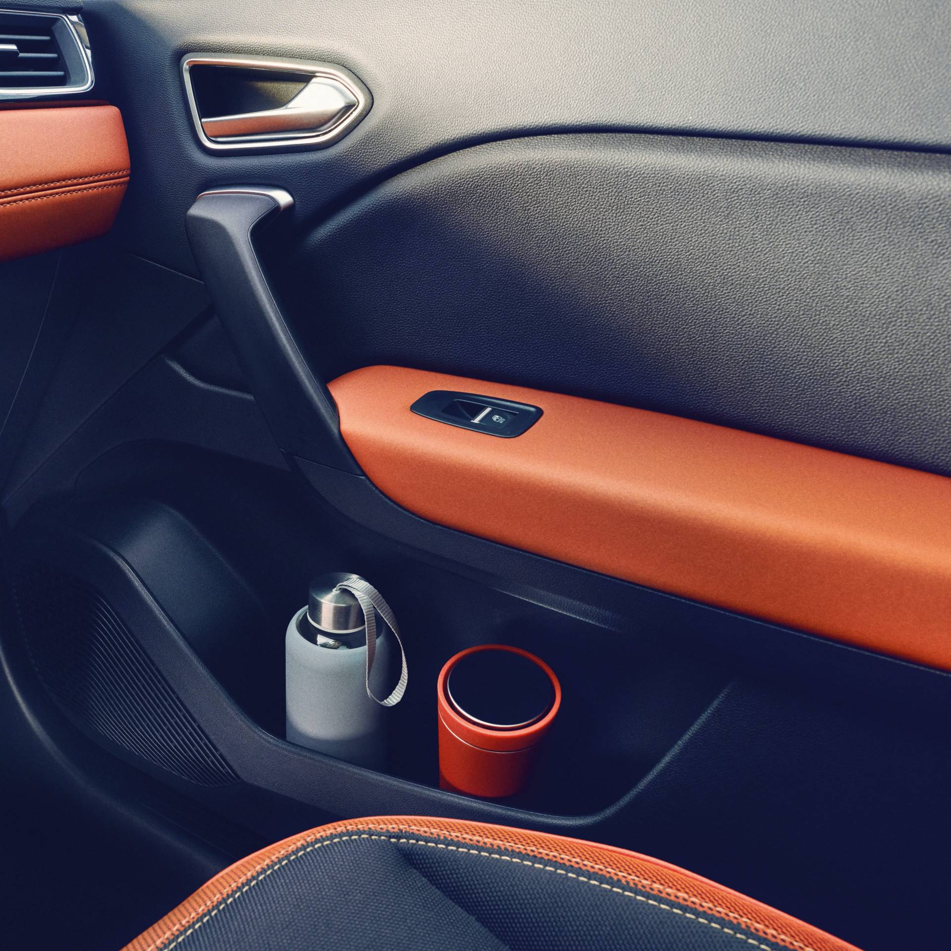 2020 Renault Captur Vies For European Supremacy, Stars In Huge Gallery