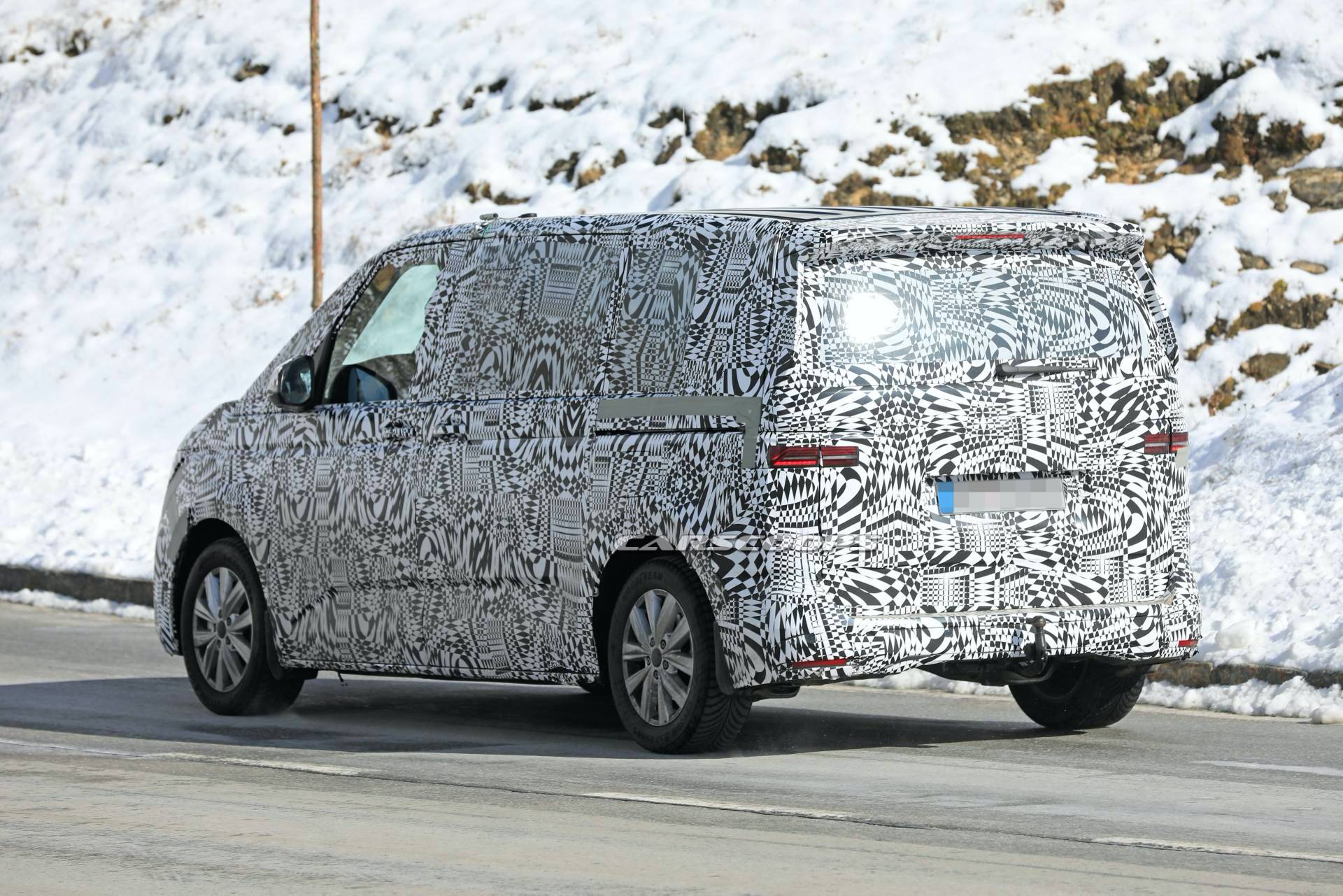 2020 VW T7 Multivan Spied, Will Reportedly Be Based On MQB Platform