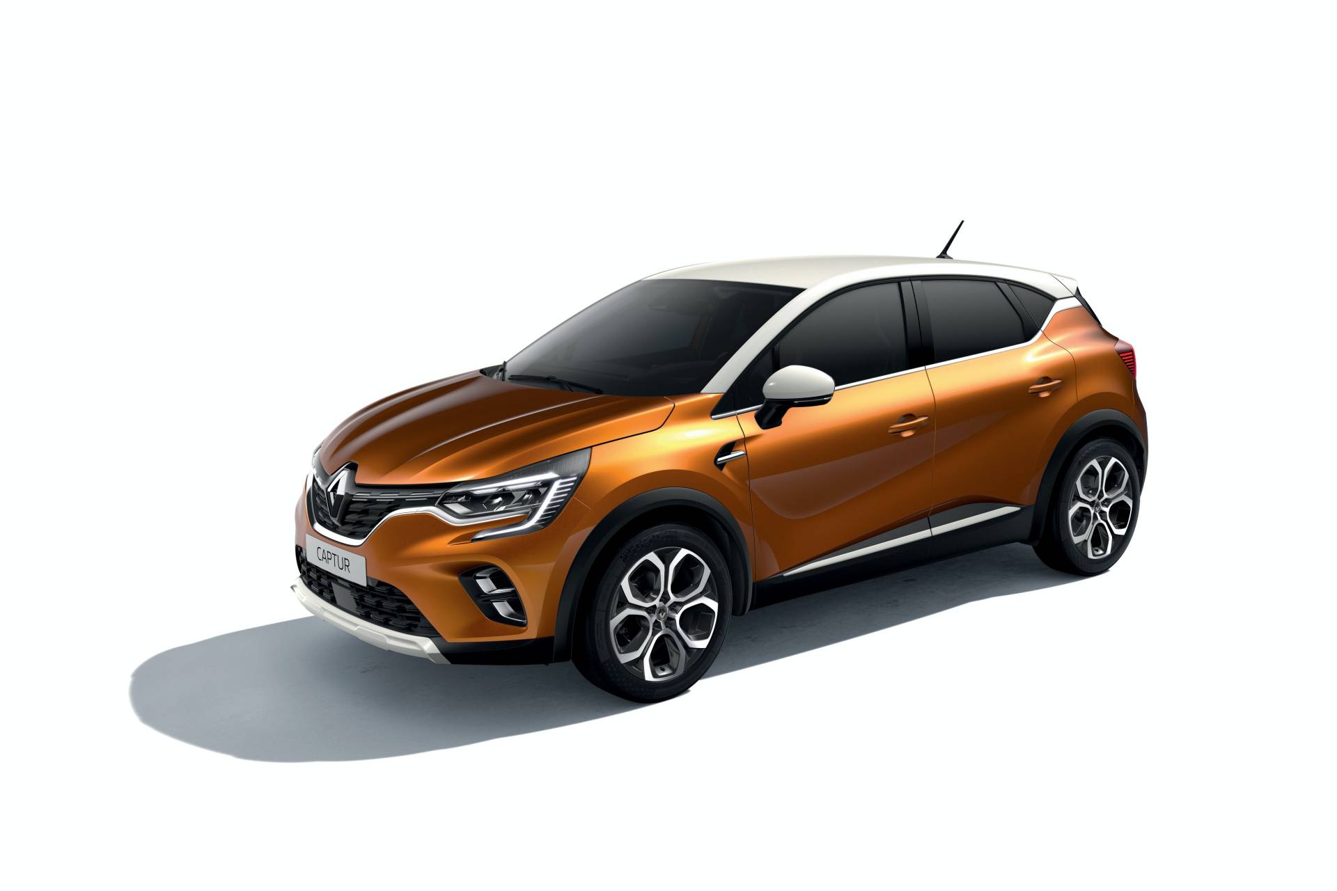 2020 Renault Captur Vies For European Supremacy, Stars In Huge Gallery