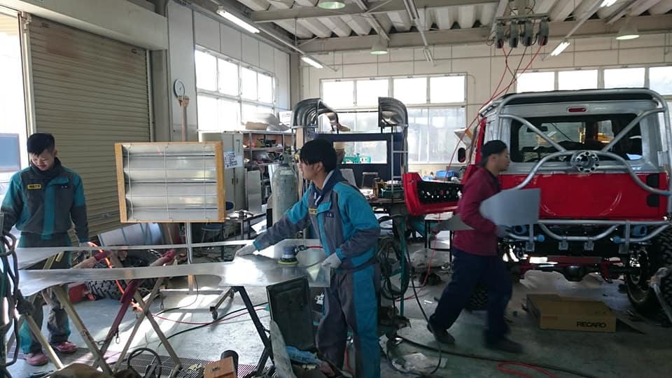 Lil’ Monster Truck Suzuki Jimny Isn’t Scared Of Any Terrain