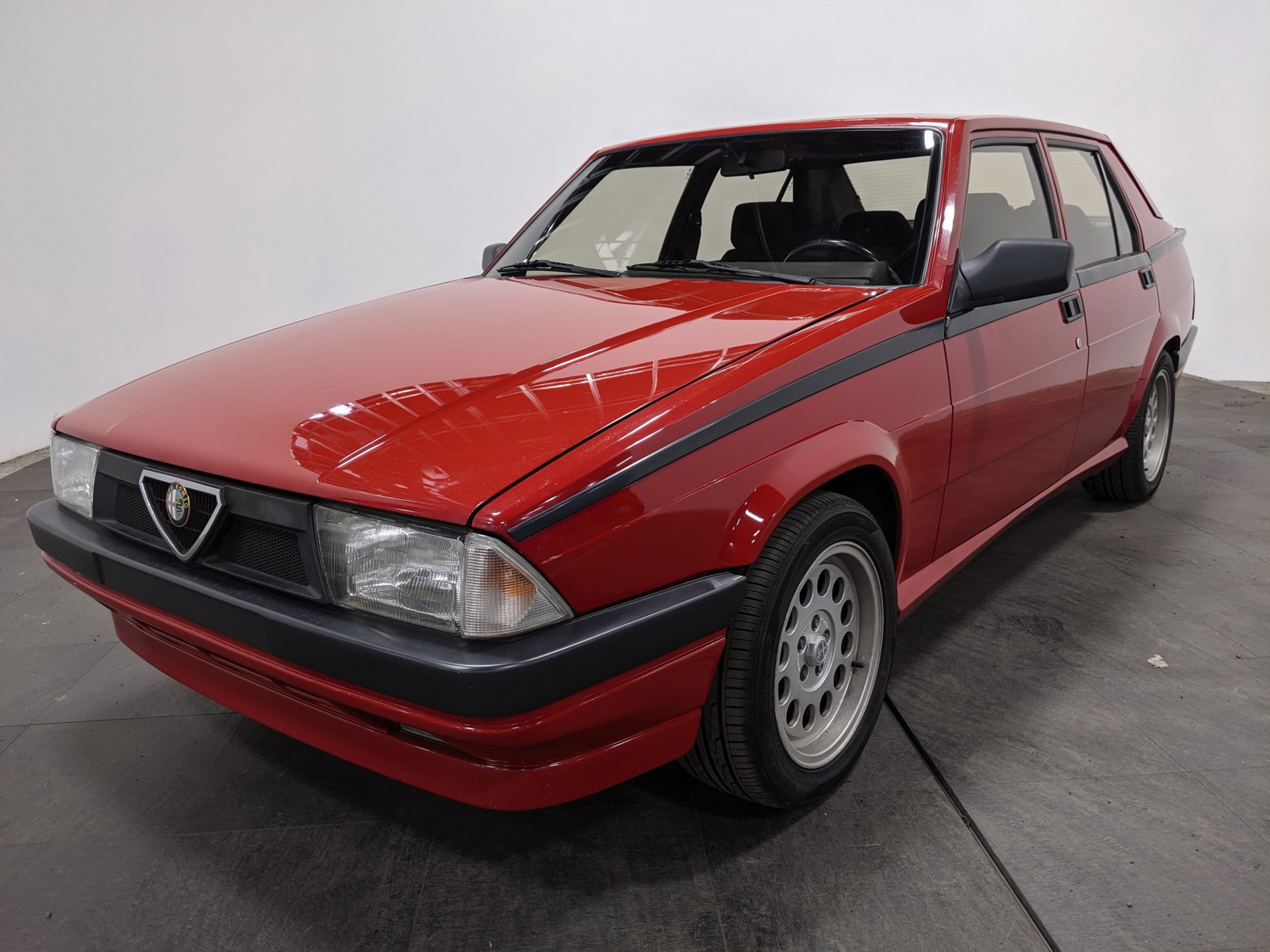 This 1988 Alfa Romeo Milano Verde V6 Can Help You Earn Your Petrolhead Stripes