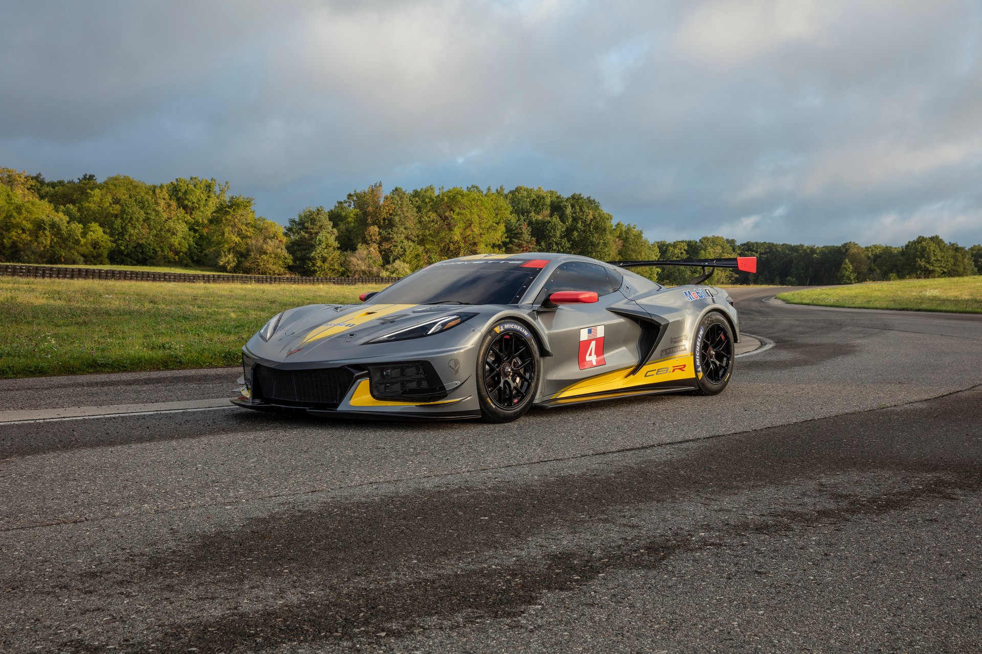 Chevrolet Confirms C8.R Will Have A 5.5-Liter Flat-Plane Crank V8