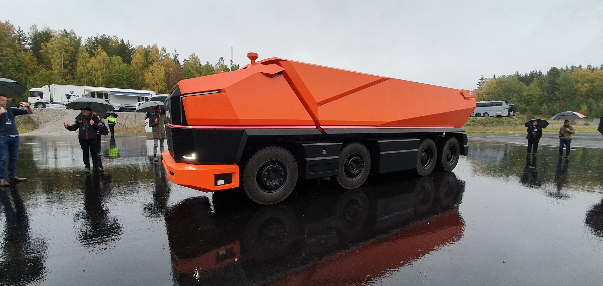 We Spent A Day Driving Trucks And Buses In Sweden, And Learned About VW Group Traton’s Future Plans