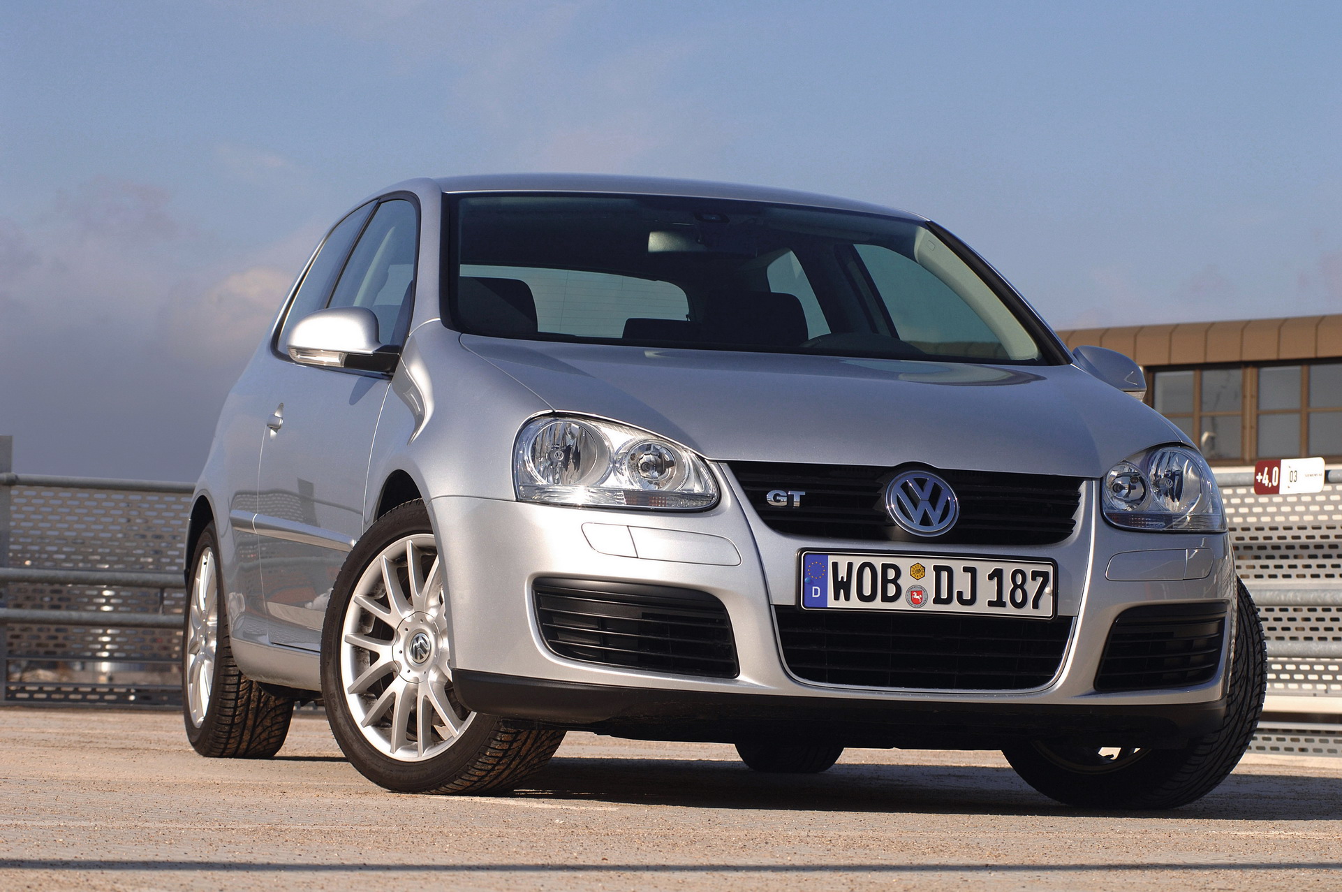VW Golf Countdown: 2003-2008 Mk5 Climbed Up The Premium Ladder