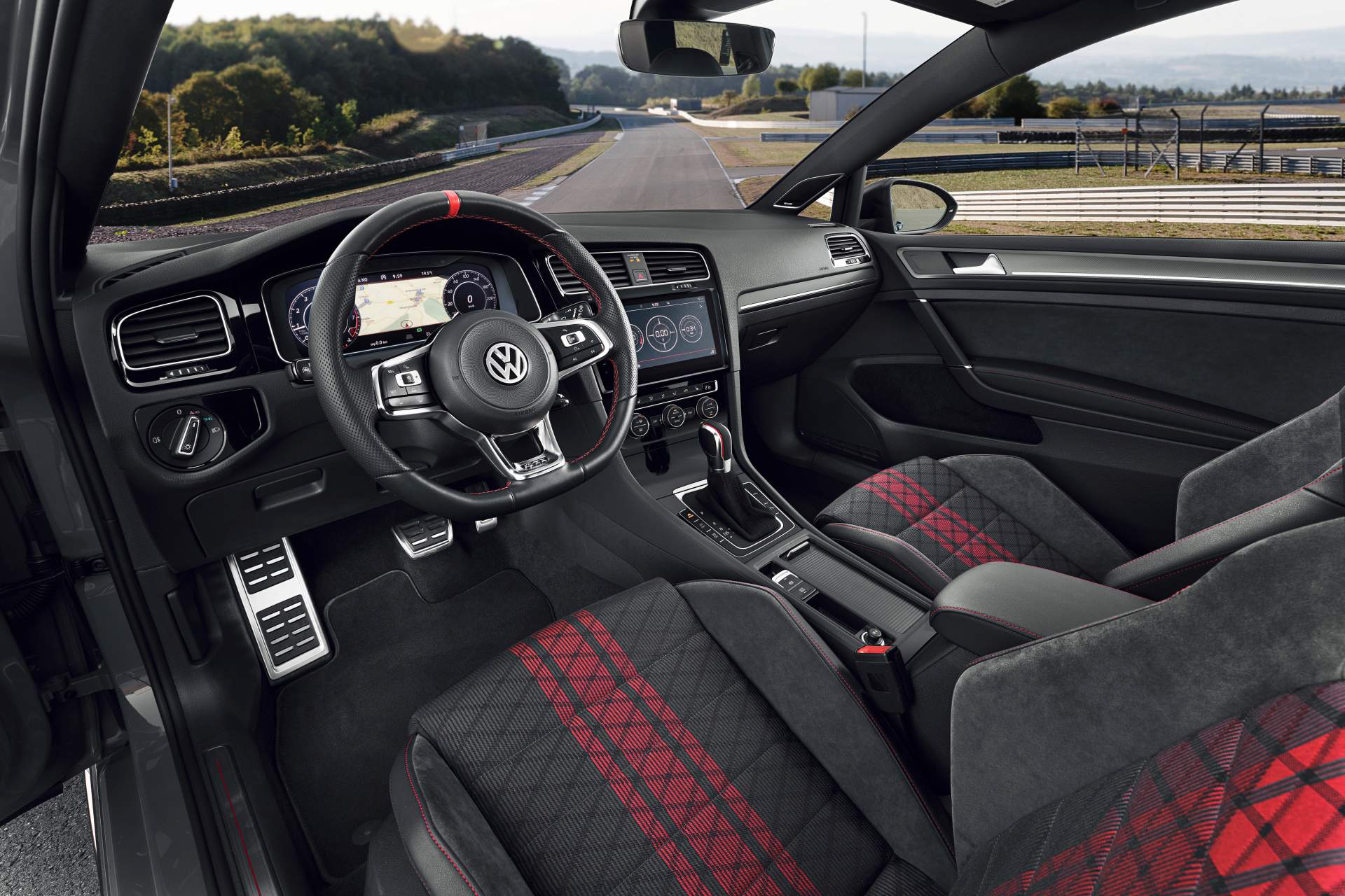 VW Golf Countdown: 2012-2019 Mk7 Did Its Best To Stay Ahead Of The Competition