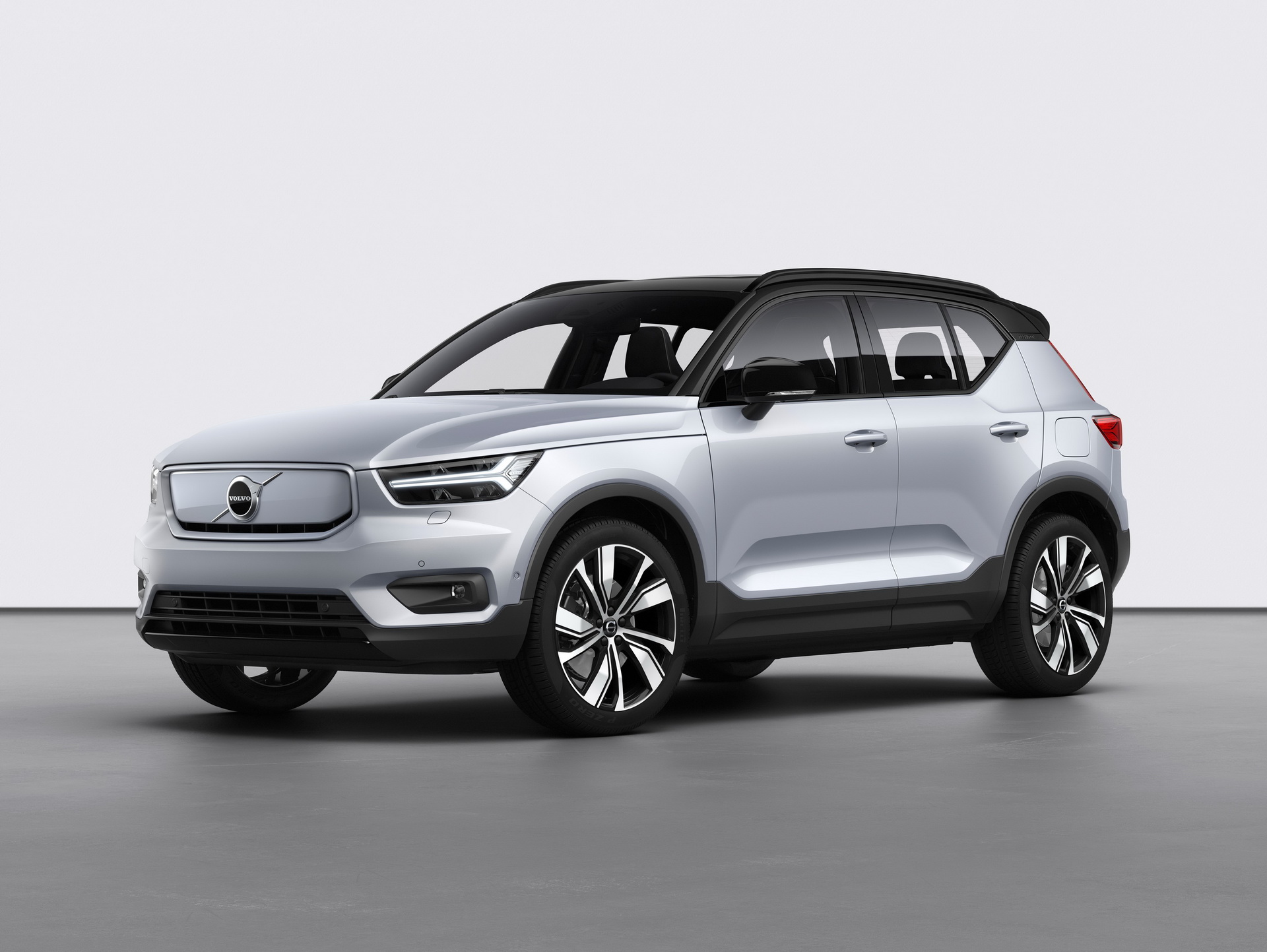 Volvo Reveals New XC40 Recharge EV With 402 HP And Over 249 Miles Of Range