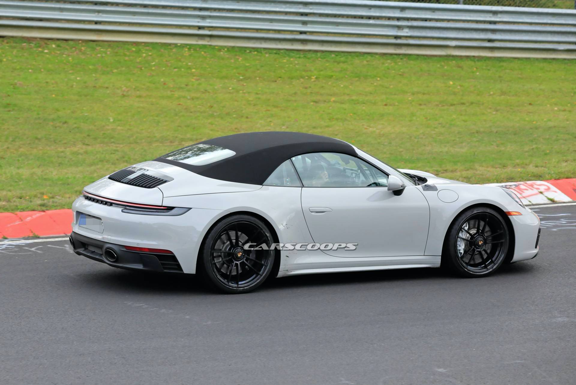 2020 Porsche 911 GTS Cabriolet Spied Camouflage-Free (Again), Looks Good