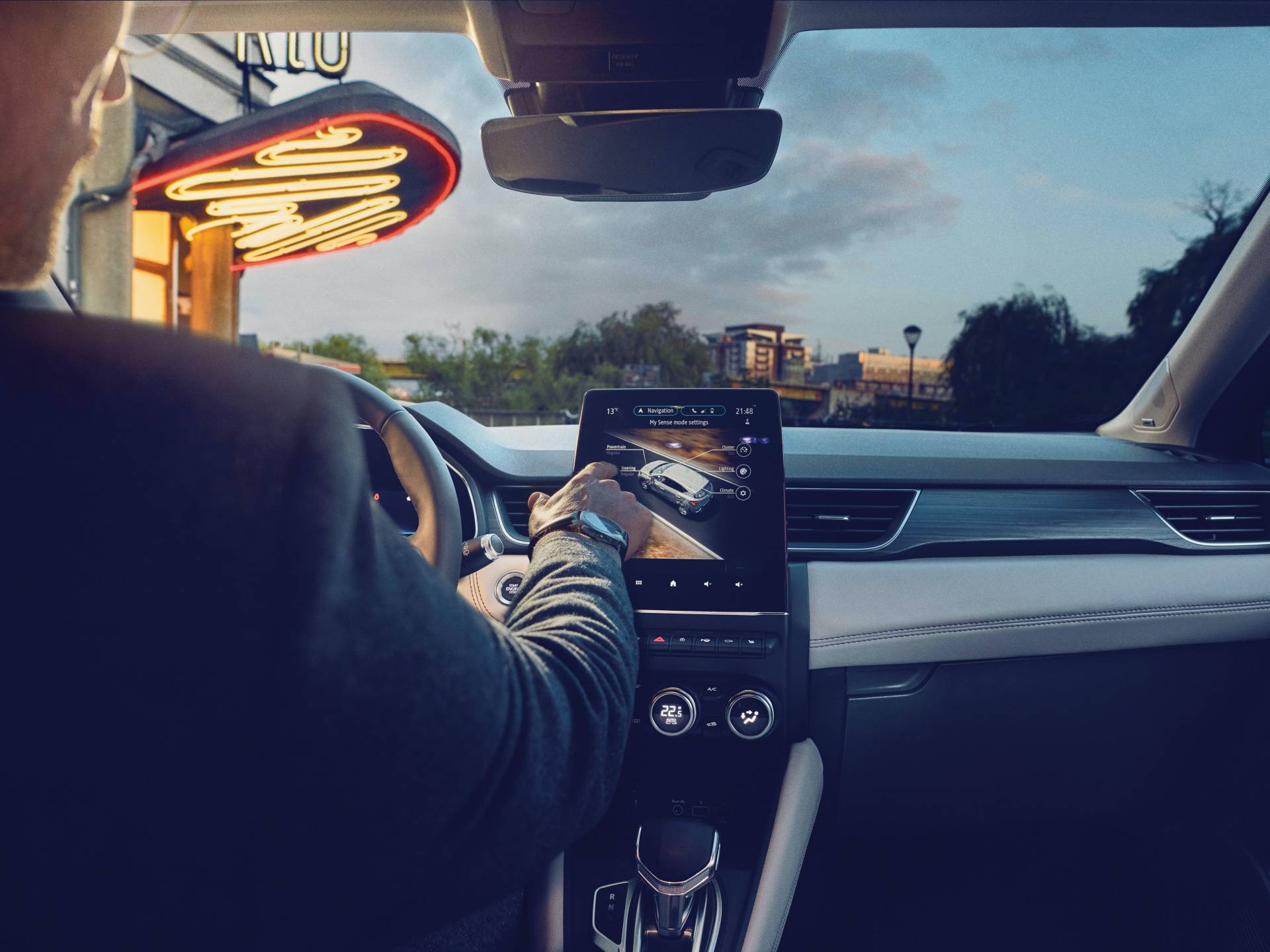 2020 Renault Captur Vies For European Supremacy, Stars In Huge Gallery