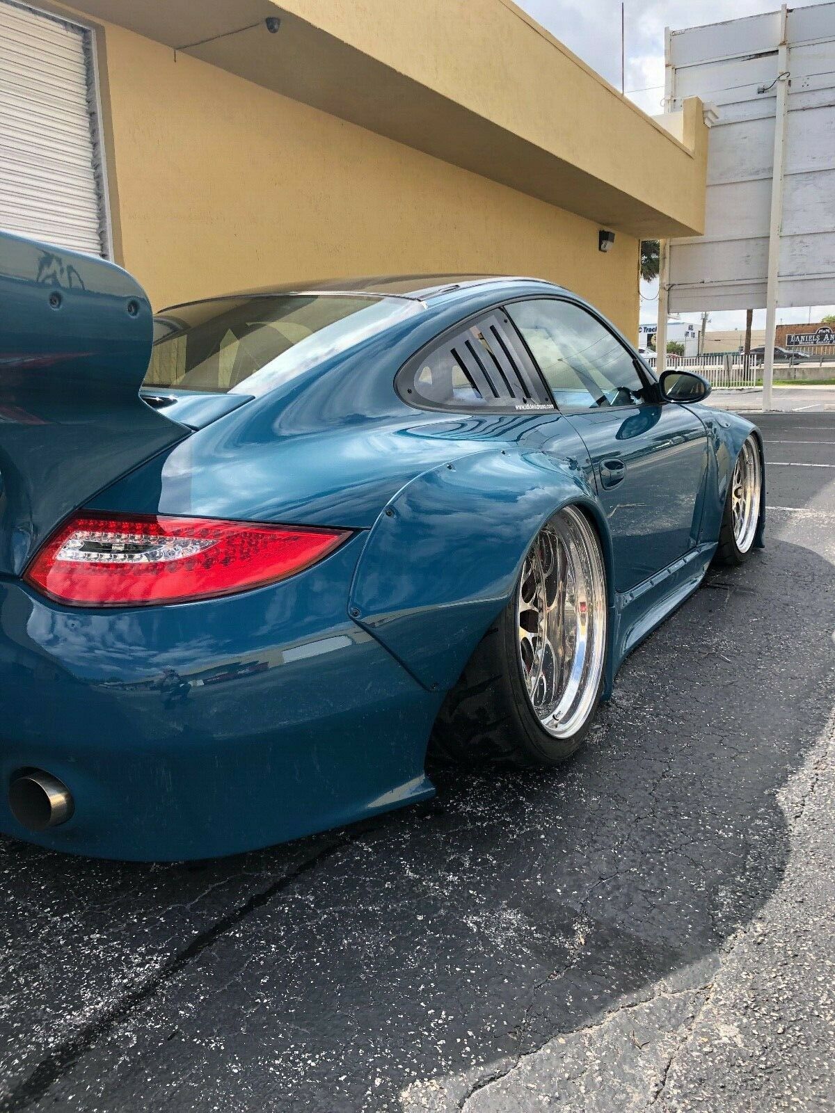 Slantnose 2008 Porsche 911 SEMA Car Sure Is An Interesting Ride