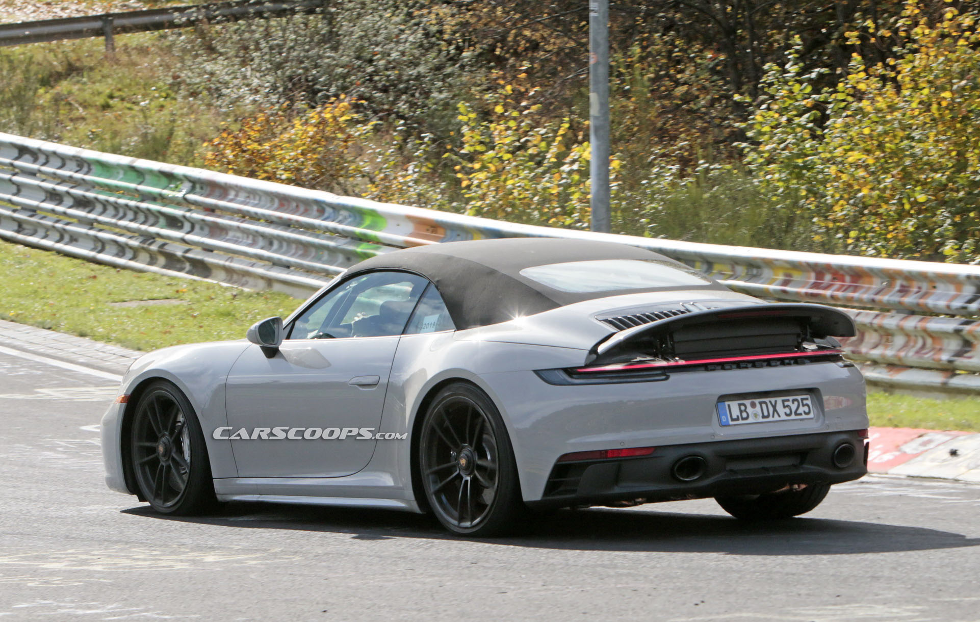 2020 Porsche 911 GTS Cabriolet Spied Camouflage-Free (Again), Looks Good