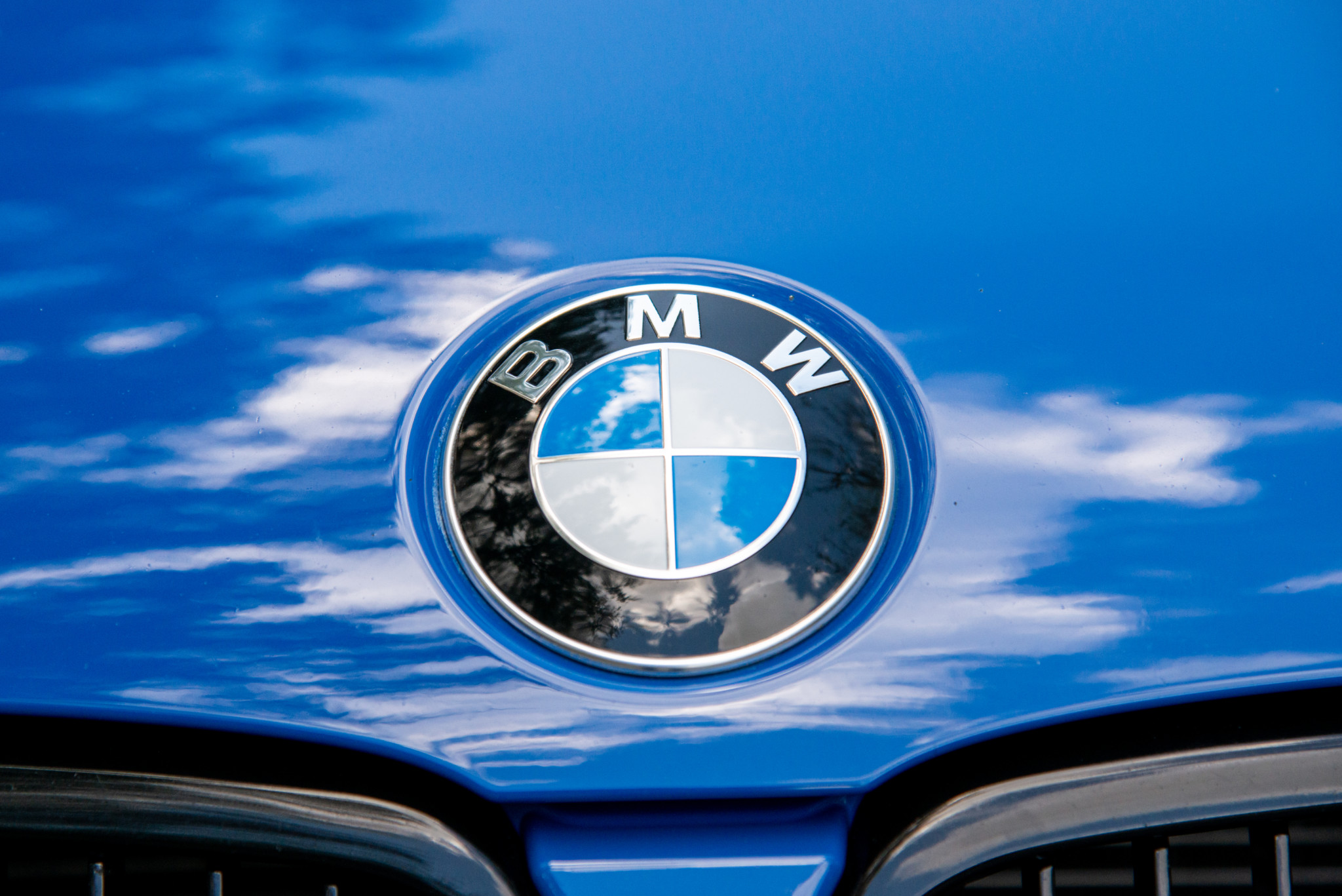 Santorini Blue 2013 BMW M3 Special Edition Oozes Sex Appeal