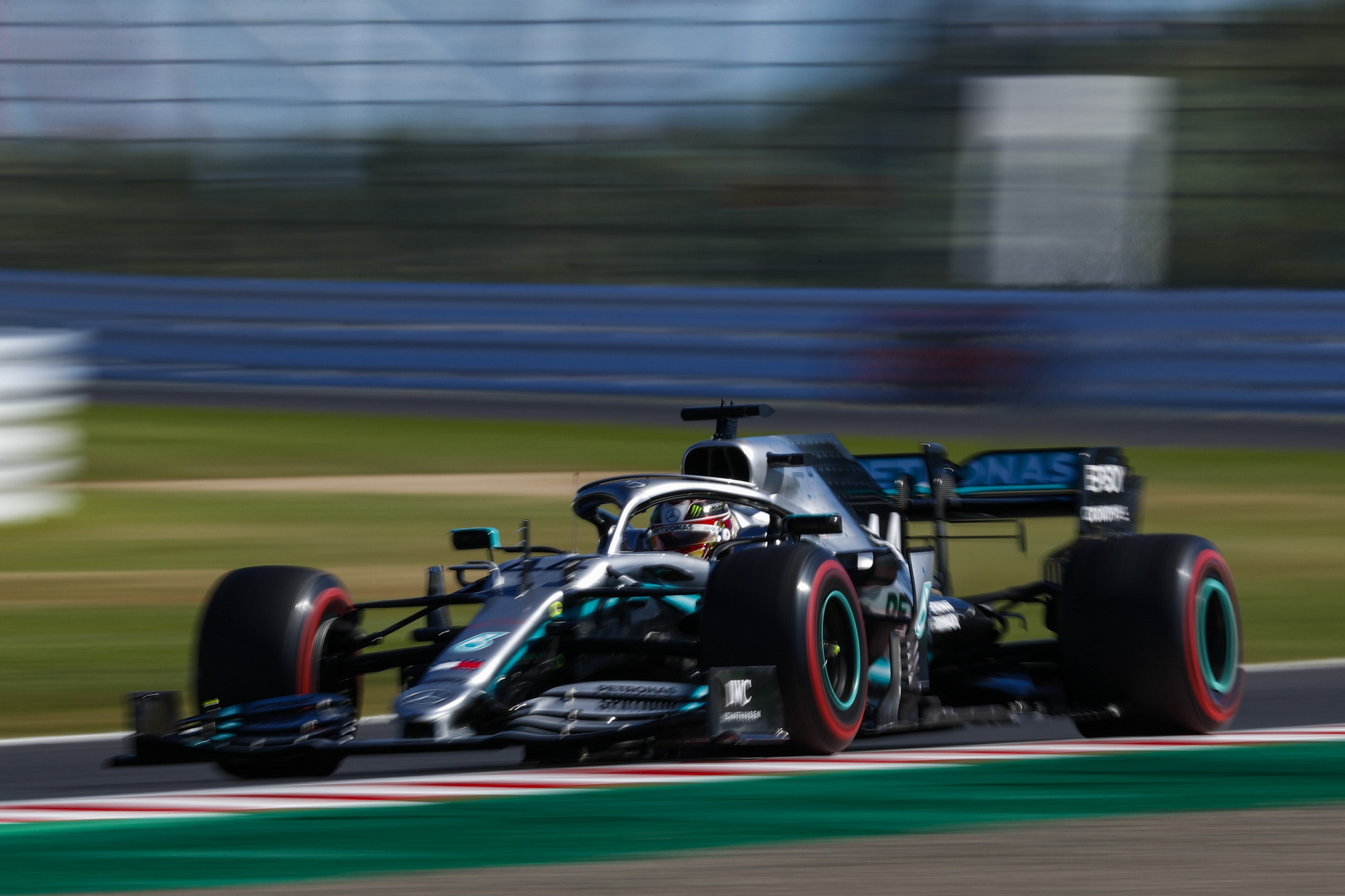 Mercedes Wins 2019 Formula 1 Constructors Title At Suzuka