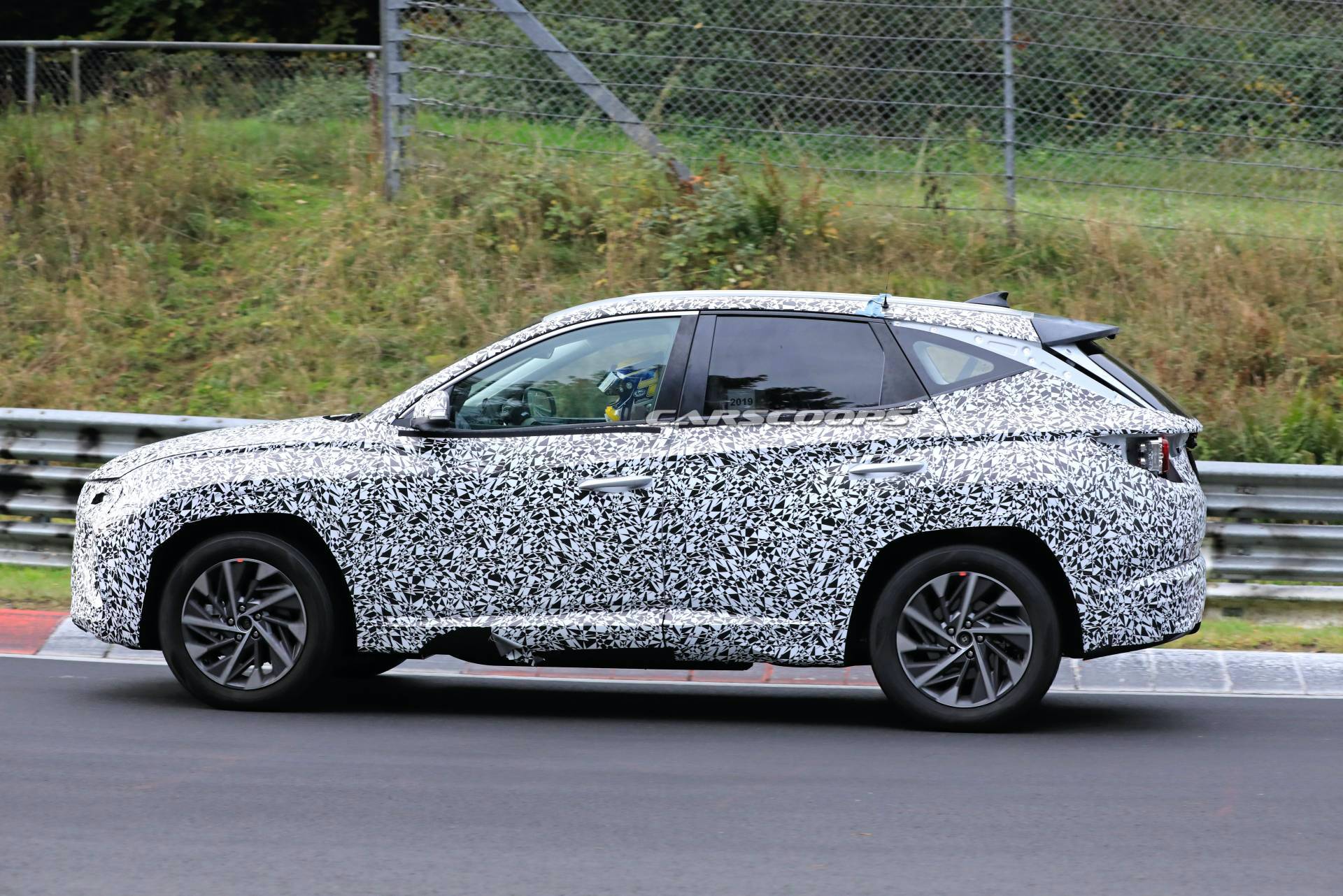 2021 Hyundai Tucson Starts Dropping Camo, Revealing Funky Grille