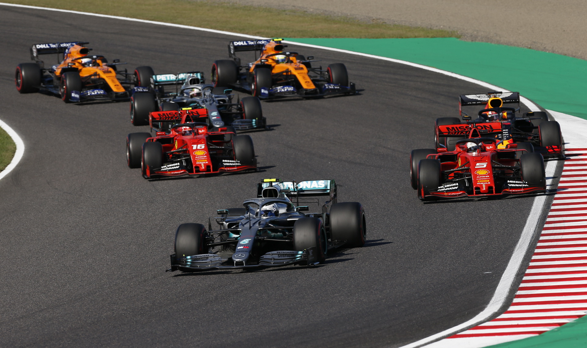 Mercedes Wins 2019 Formula 1 Constructors Title At Suzuka