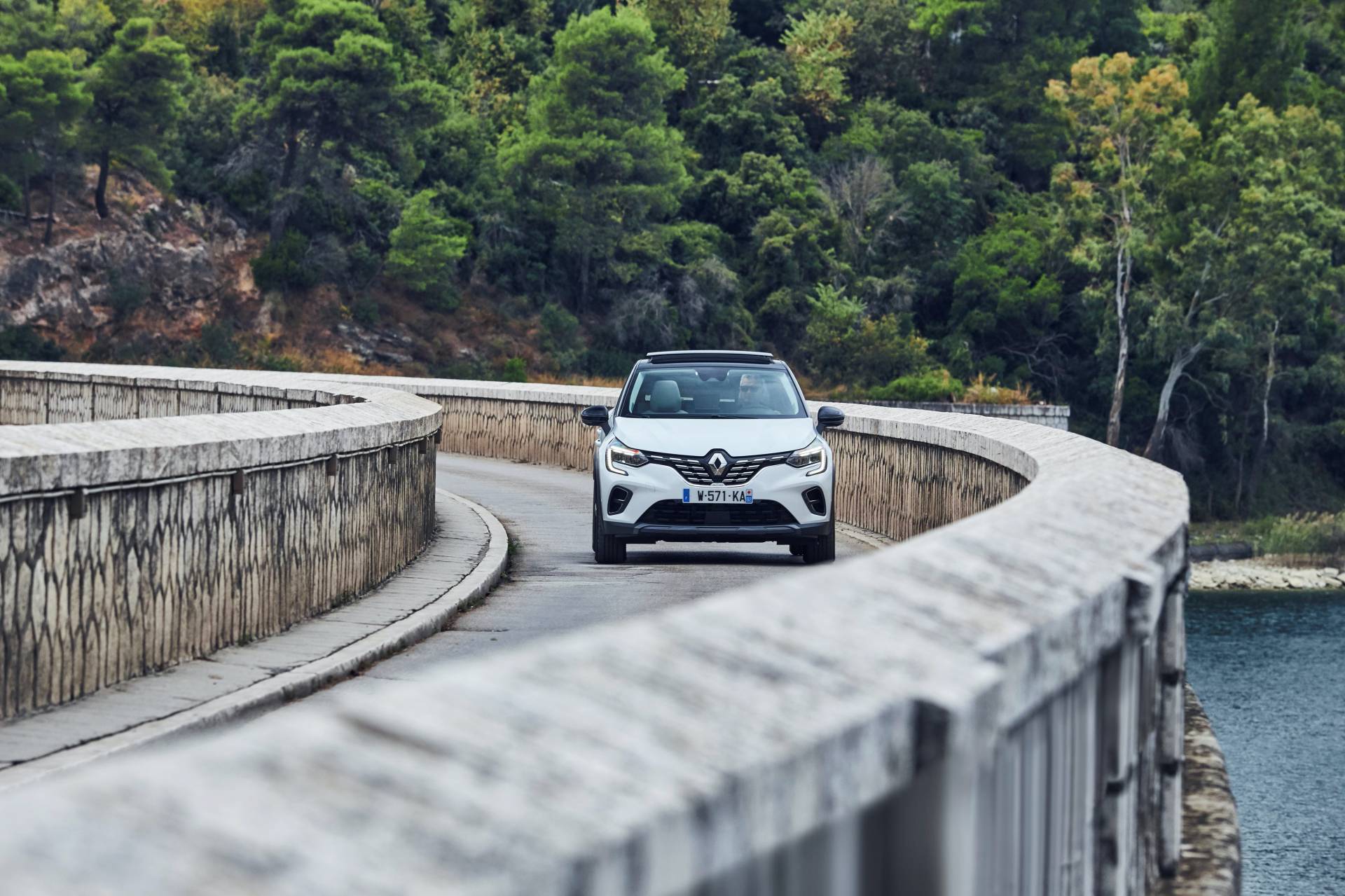 2020 Renault Captur Vies For European Supremacy, Stars In Huge Gallery