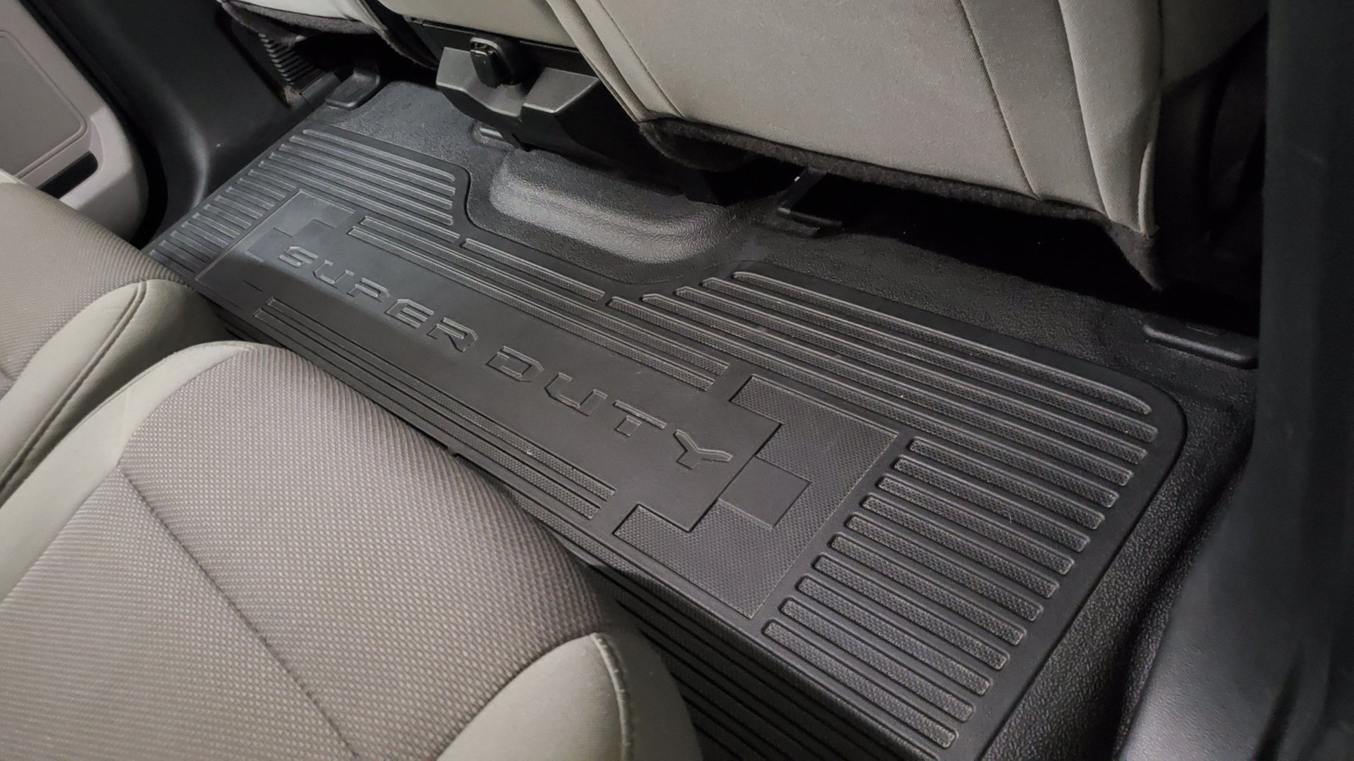 Deep Down, You Know You Want This Ford F-550 Super Duty 6×6 ‘Indomitus’