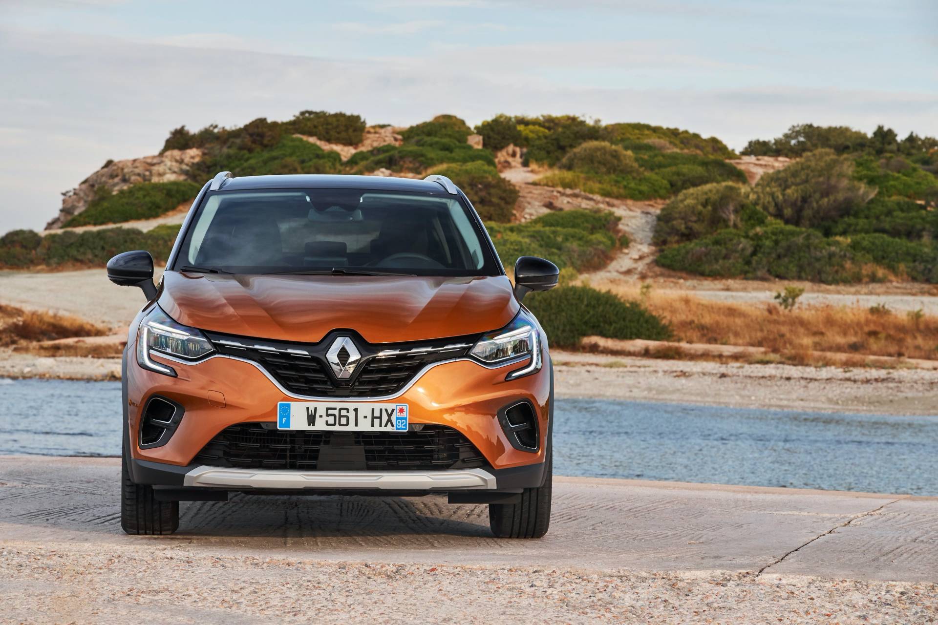 2020 Renault Captur Vies For European Supremacy, Stars In Huge Gallery