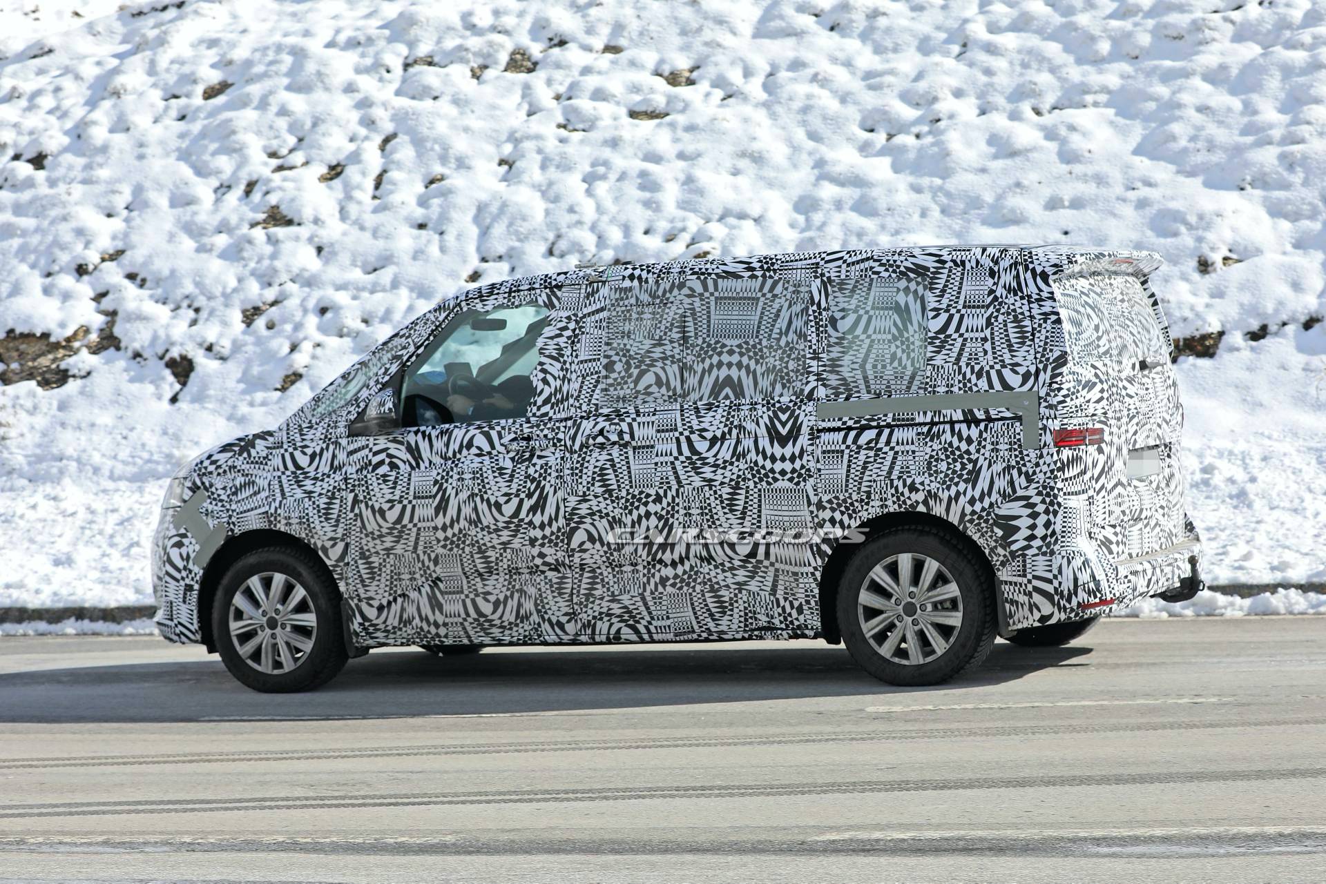 2020 VW T7 Multivan Spied, Will Reportedly Be Based On MQB Platform
