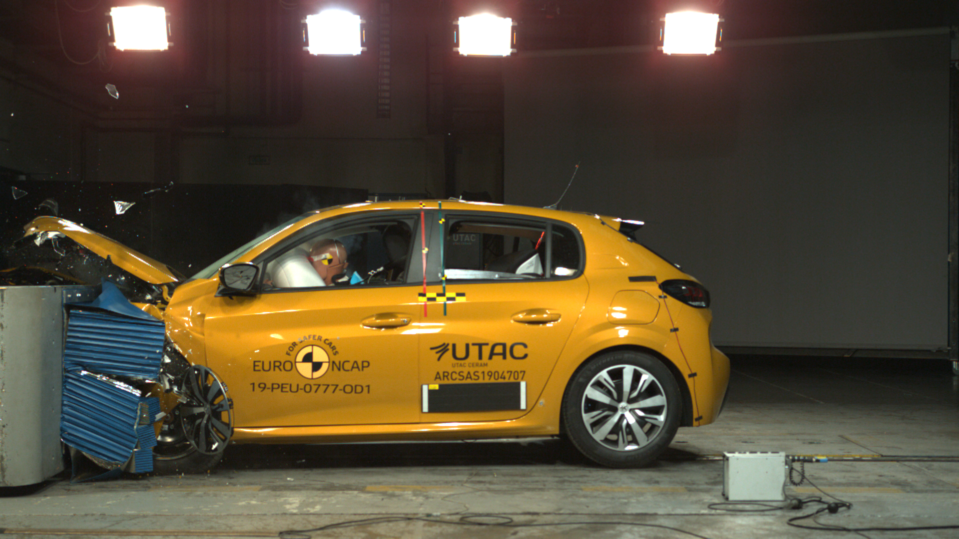Euro NCAP Crash Tests New BMW 1- And 3-Series, Peugeot 208 And Jeep Cherokee