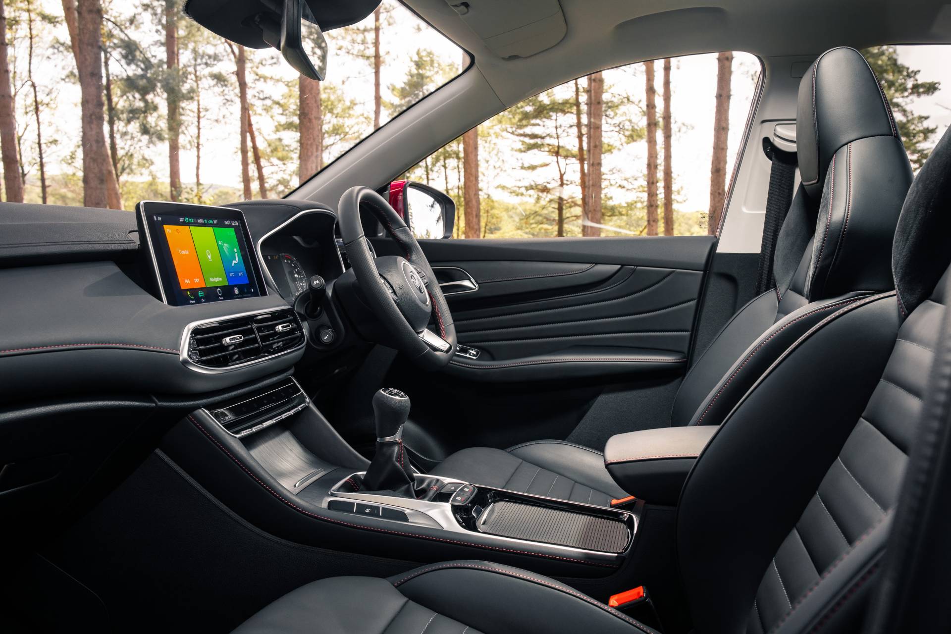 2020 MG HS Compact SUV Reaches UK Shores After Long Voyage From China