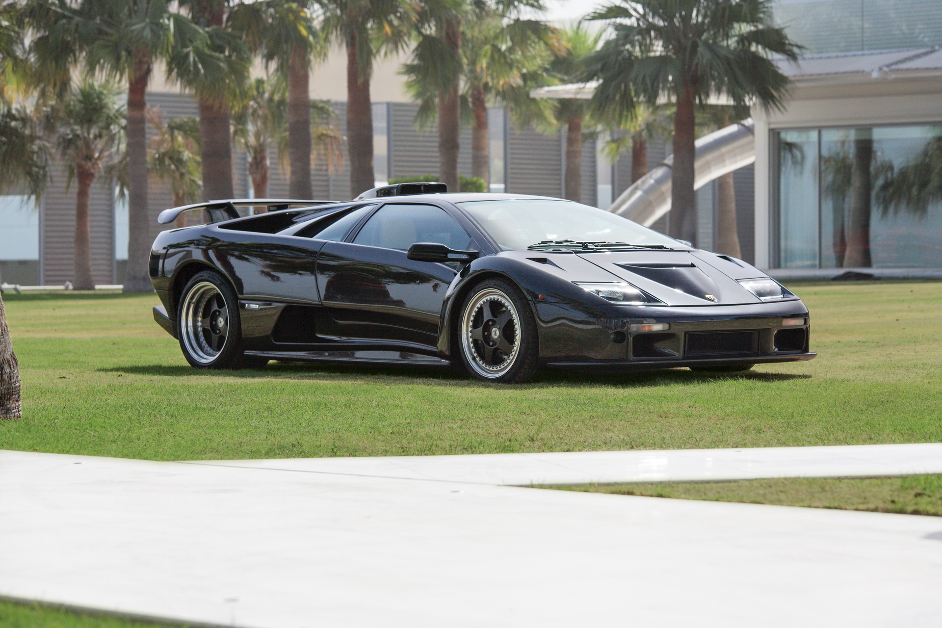 The Mighty Diablo GT Is The Most Hairy-Chested Lambo Of All Time